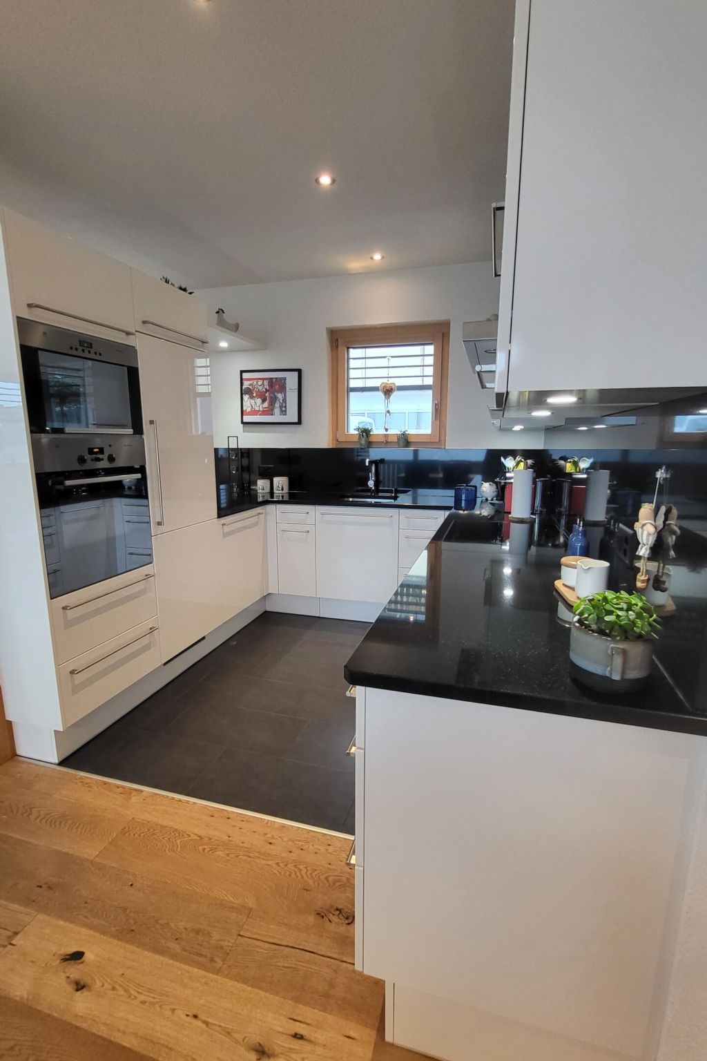 Chasa Scandella, (Sent). - Drinnen