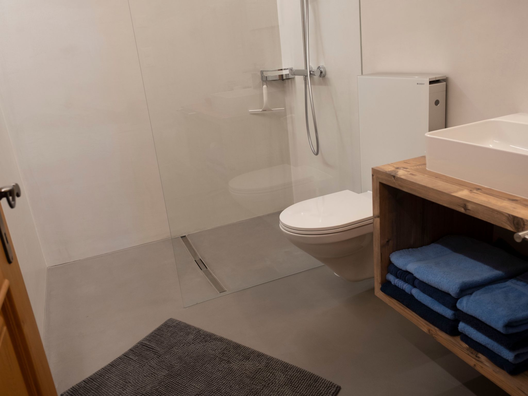 Appartement Archas 202A, (Sent) – Salle de bains, photo 12 sur 40
