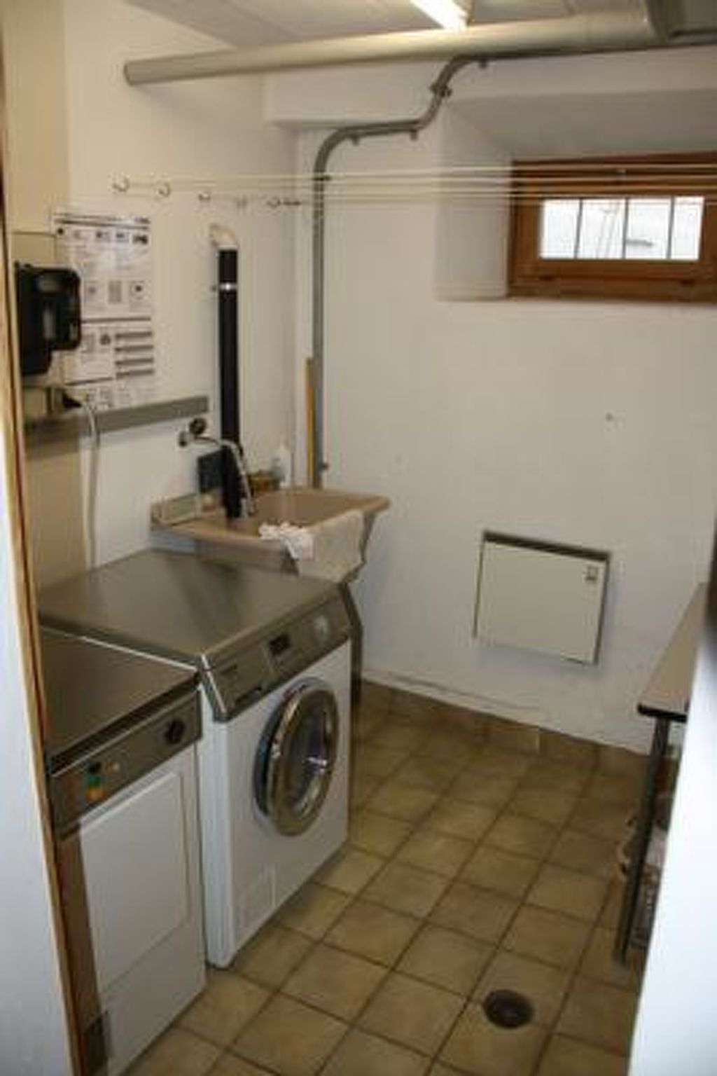 Dachwohnung Plazzetta 23, (Sent).