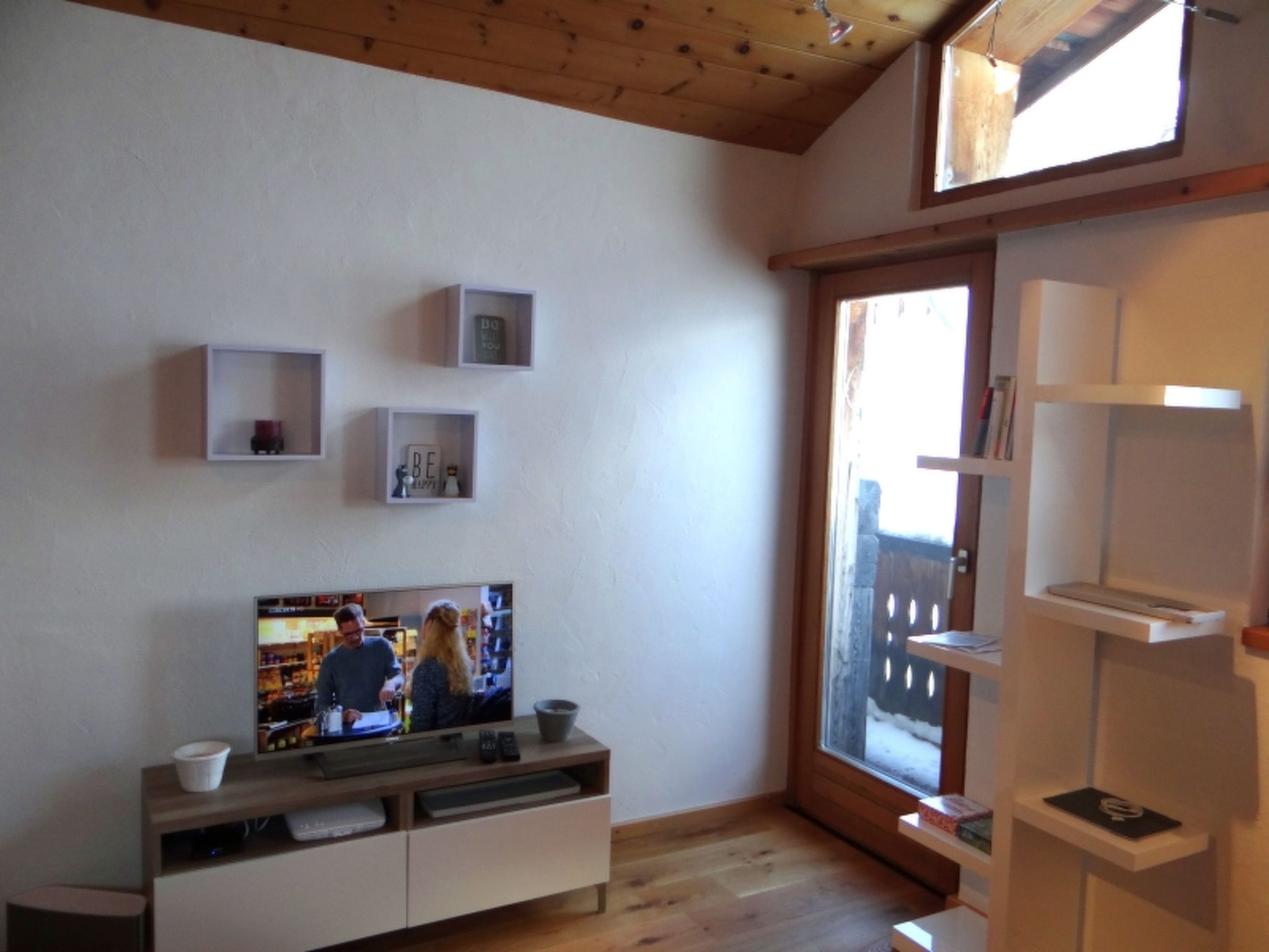 Curtin Sot 10A, (Sent). - Binnen