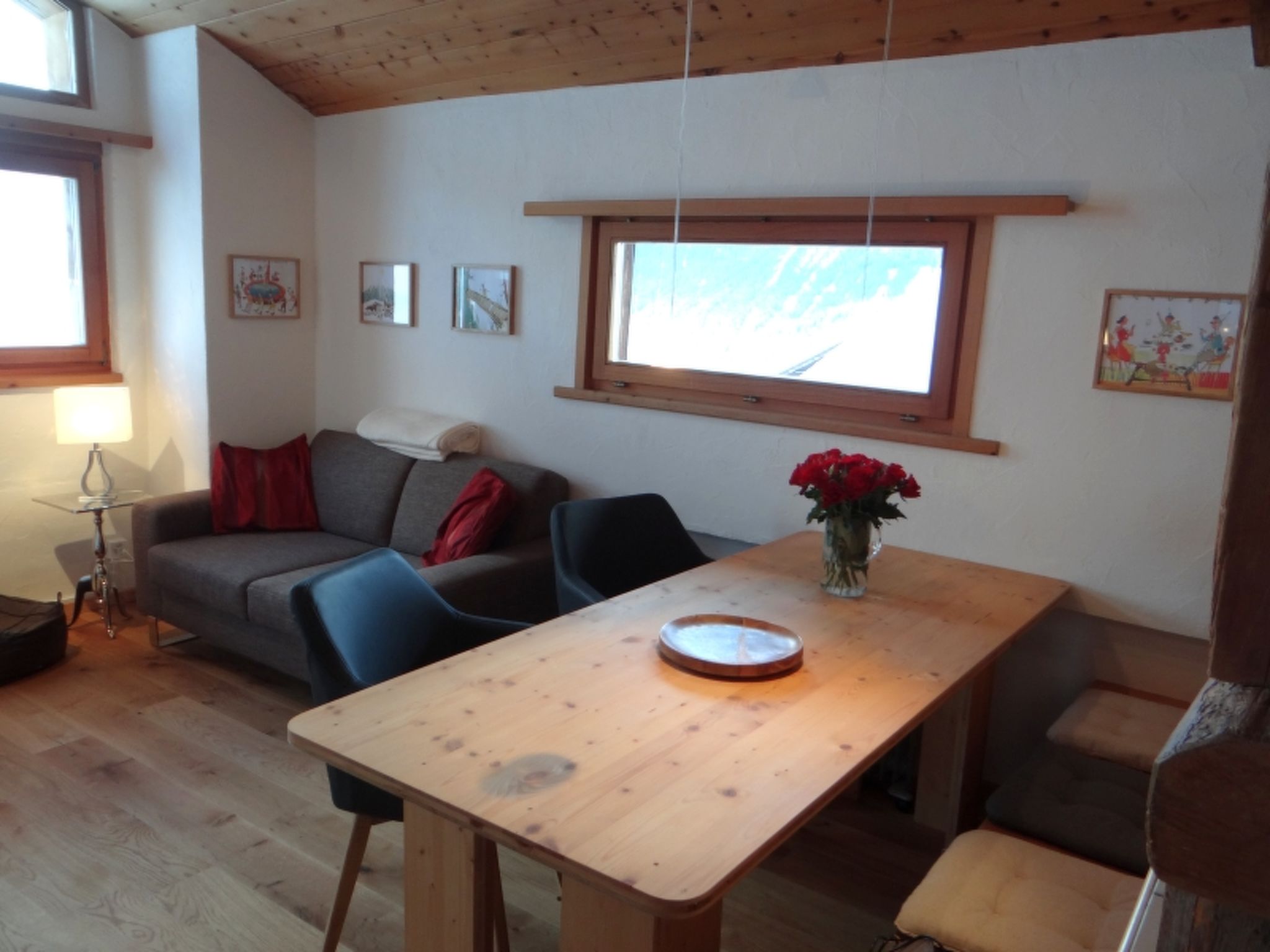 Curtin Sot 10A, (Sent). - Binnen