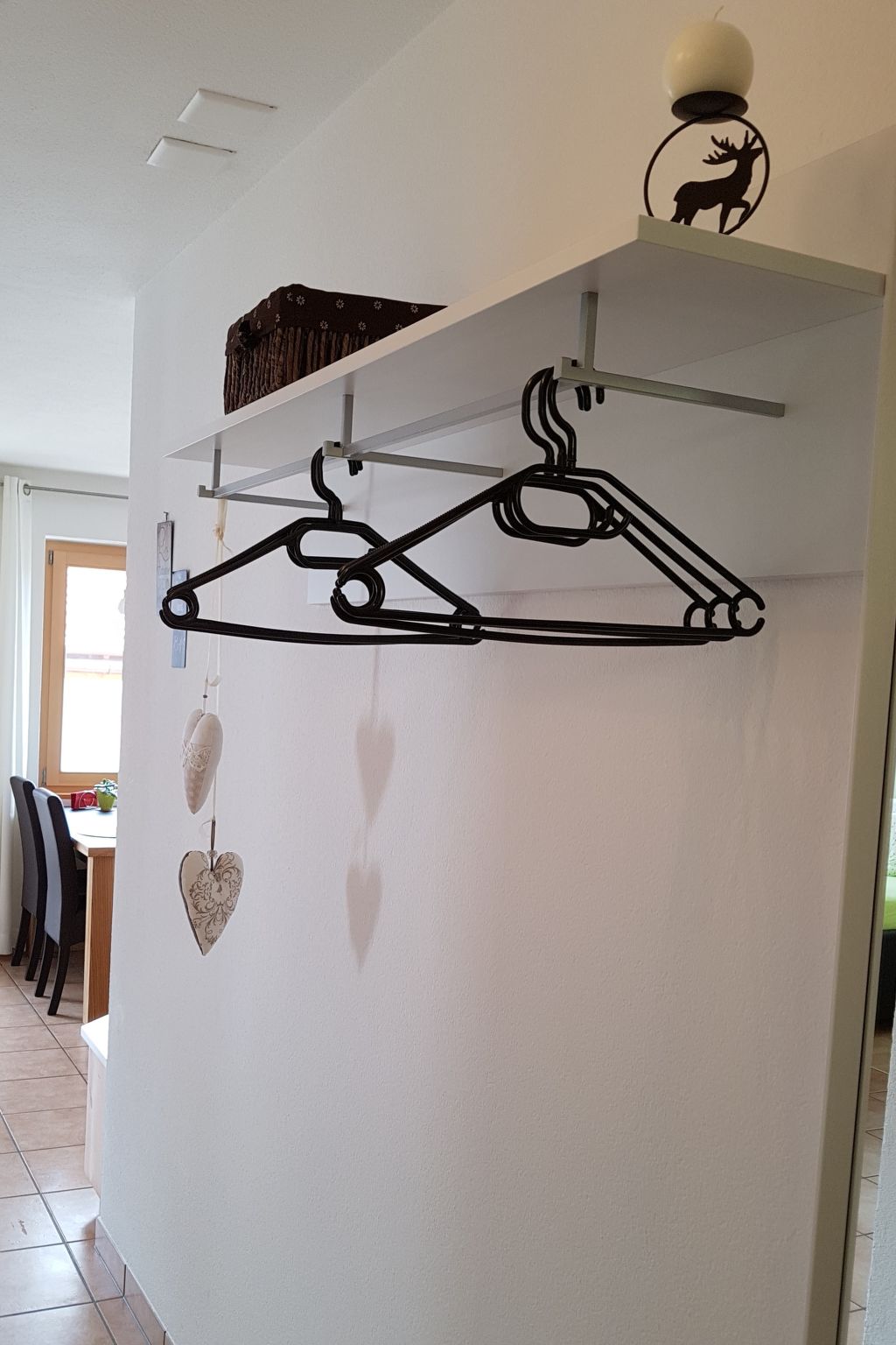 Scandella, (Sent). - Drinnen