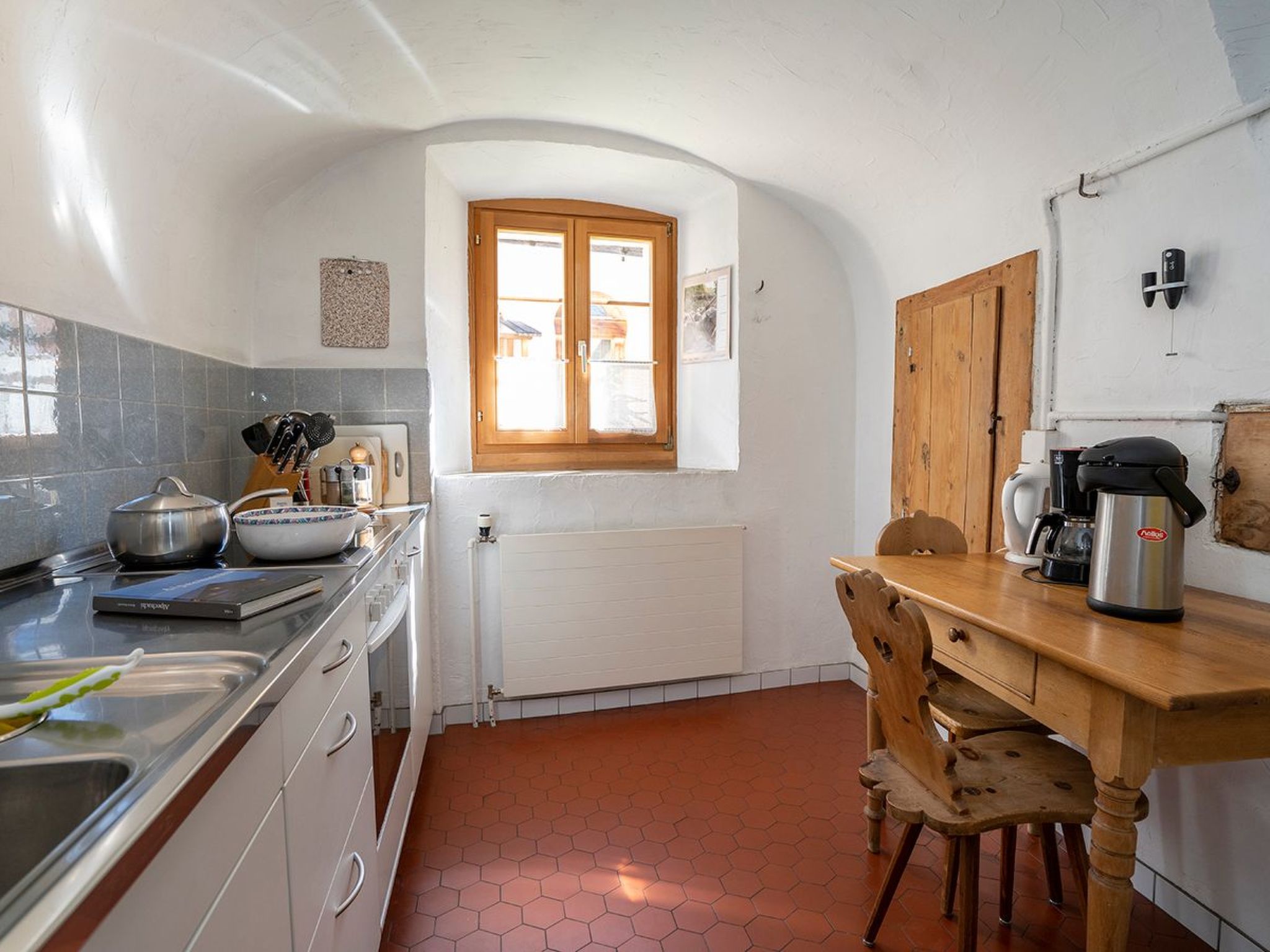 Appartement Ferienwohnungen Chasa Werro, (Sent) – Cuisine et coin repas, photo 38 sur 50