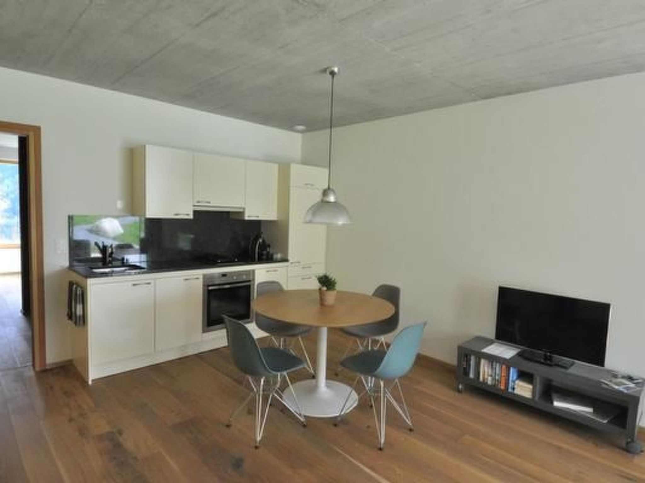 Appartement Chasa Paoletta, (Ramosch) – Cuisine et coin repas, photo 5 sur 14