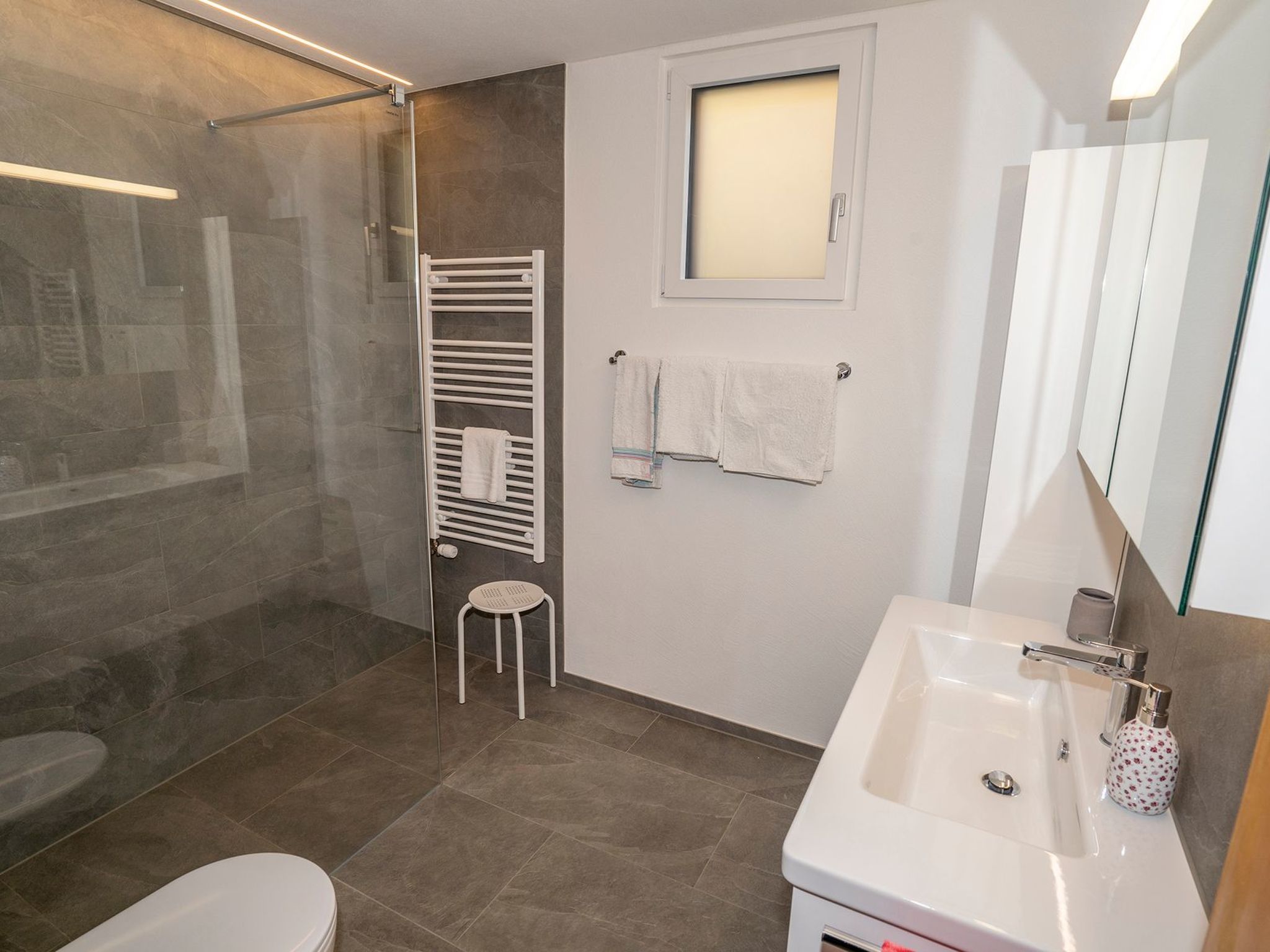 Appartement Chasa Nogler, (Ramosch) – Salle de bains, photo 7 sur 31