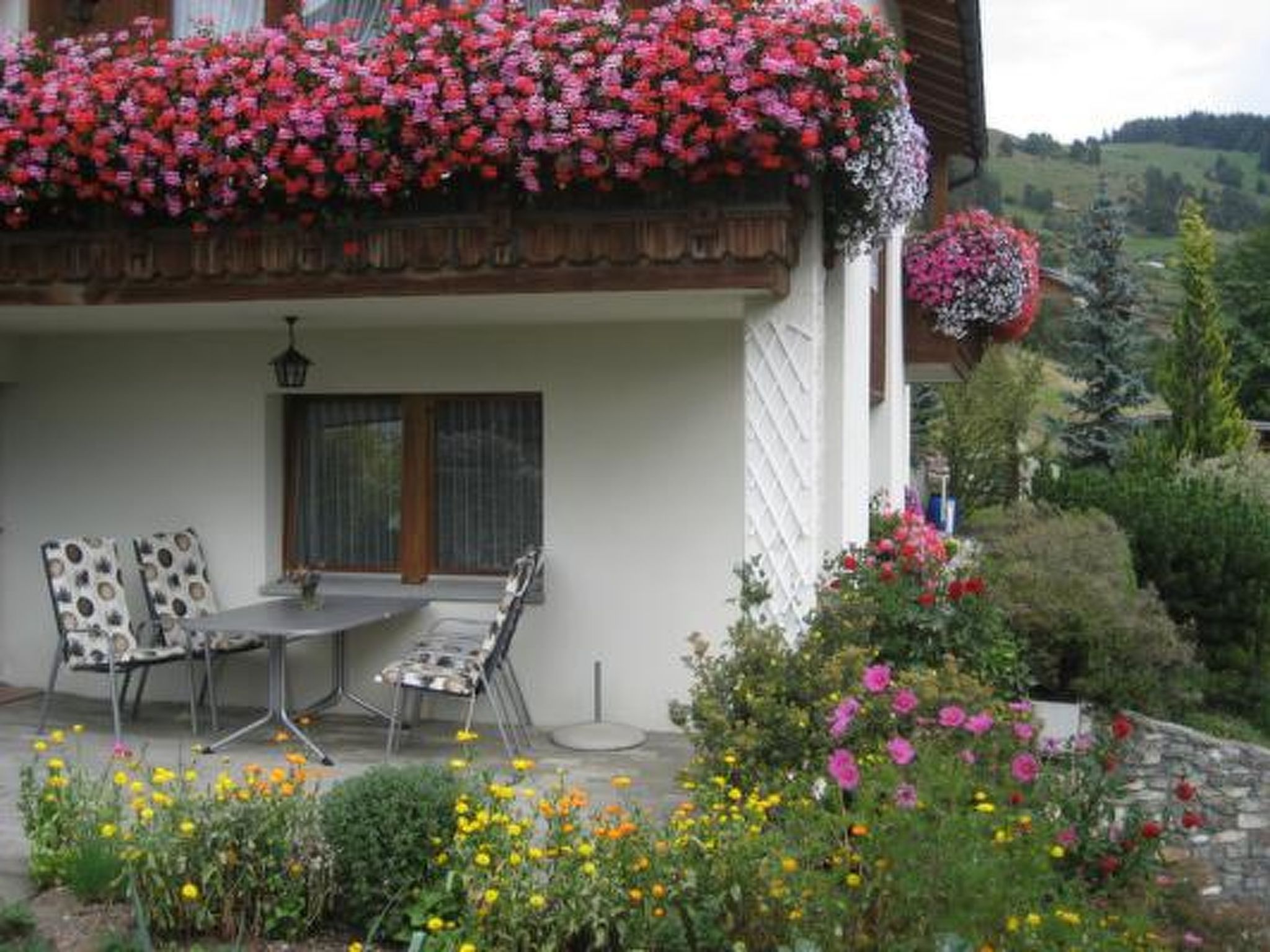 Chasa Plajet 8B, (Ramosch). - Buiten