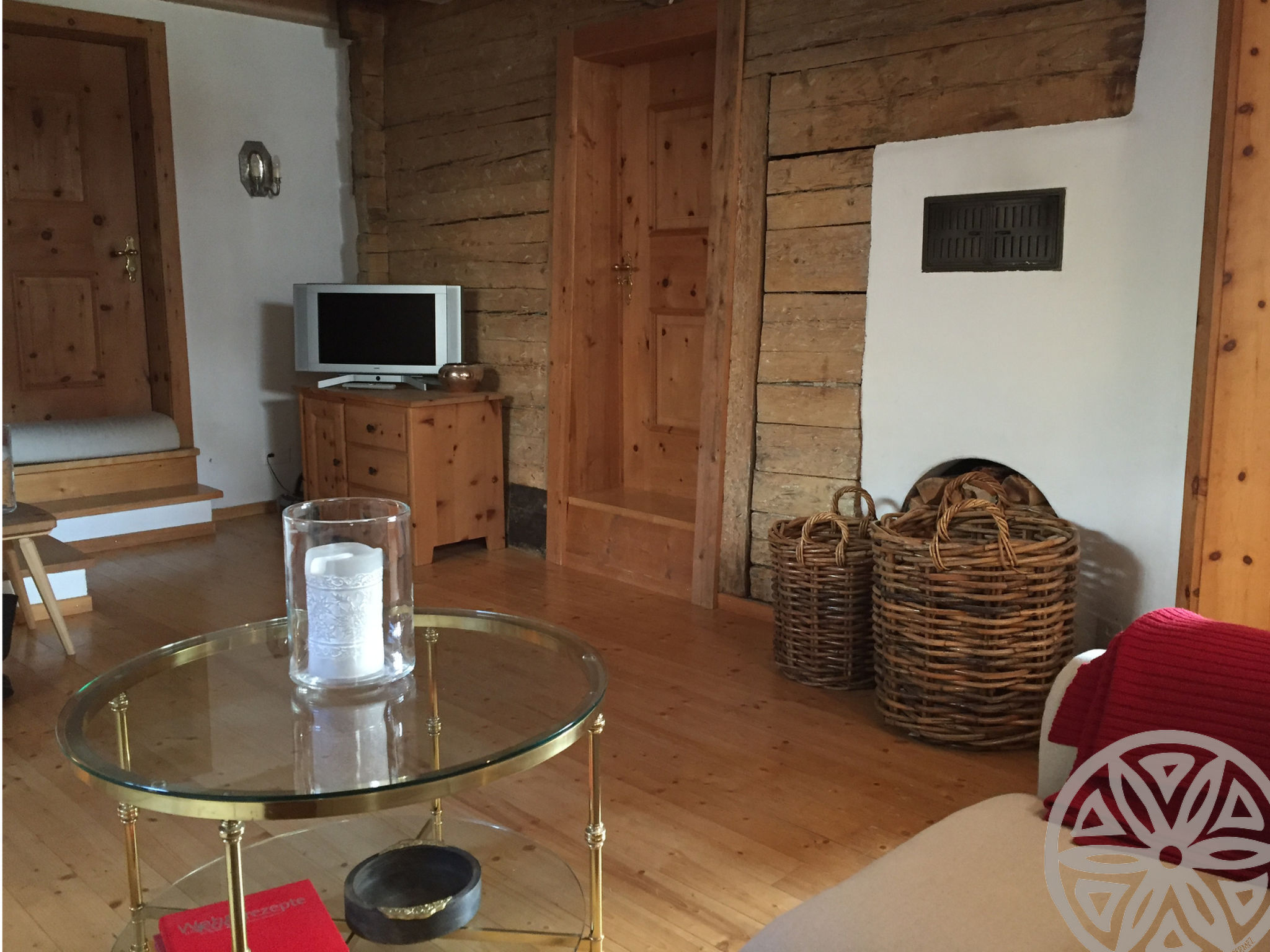 Permez, (Vnà). - Binnen