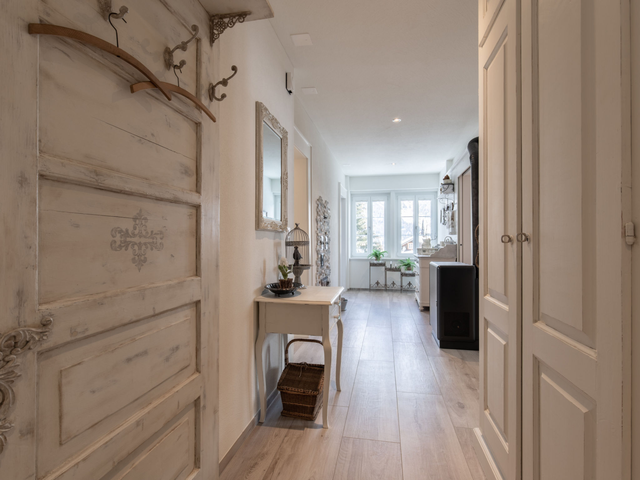 Zollhaus, (Vnà). - Binnen