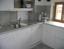 Historisch vrijstaand huis in Vnà, Engadin – 6 slaapkamers, 200m², tuin & uitzicht - thumbnail 2