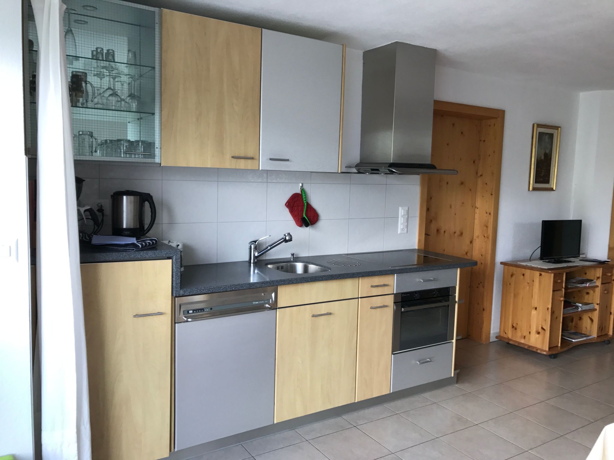 Appartement Parvih 46A, (Tschlin) – Cuisine et coin repas, photo 20 sur 24