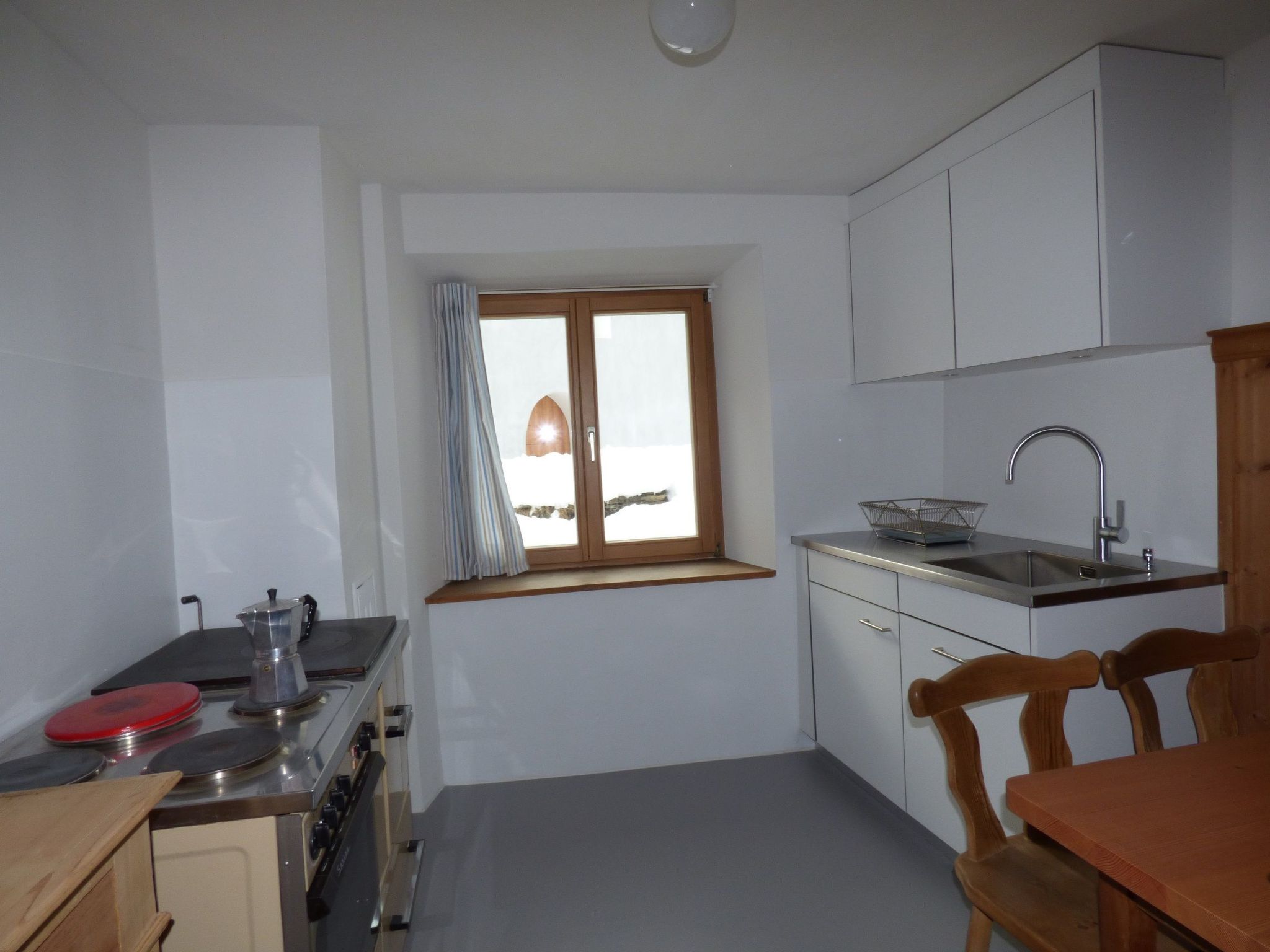 Appartement Somvi 56, (Tschlin) – Cuisine et coin repas, photo 6 sur 12