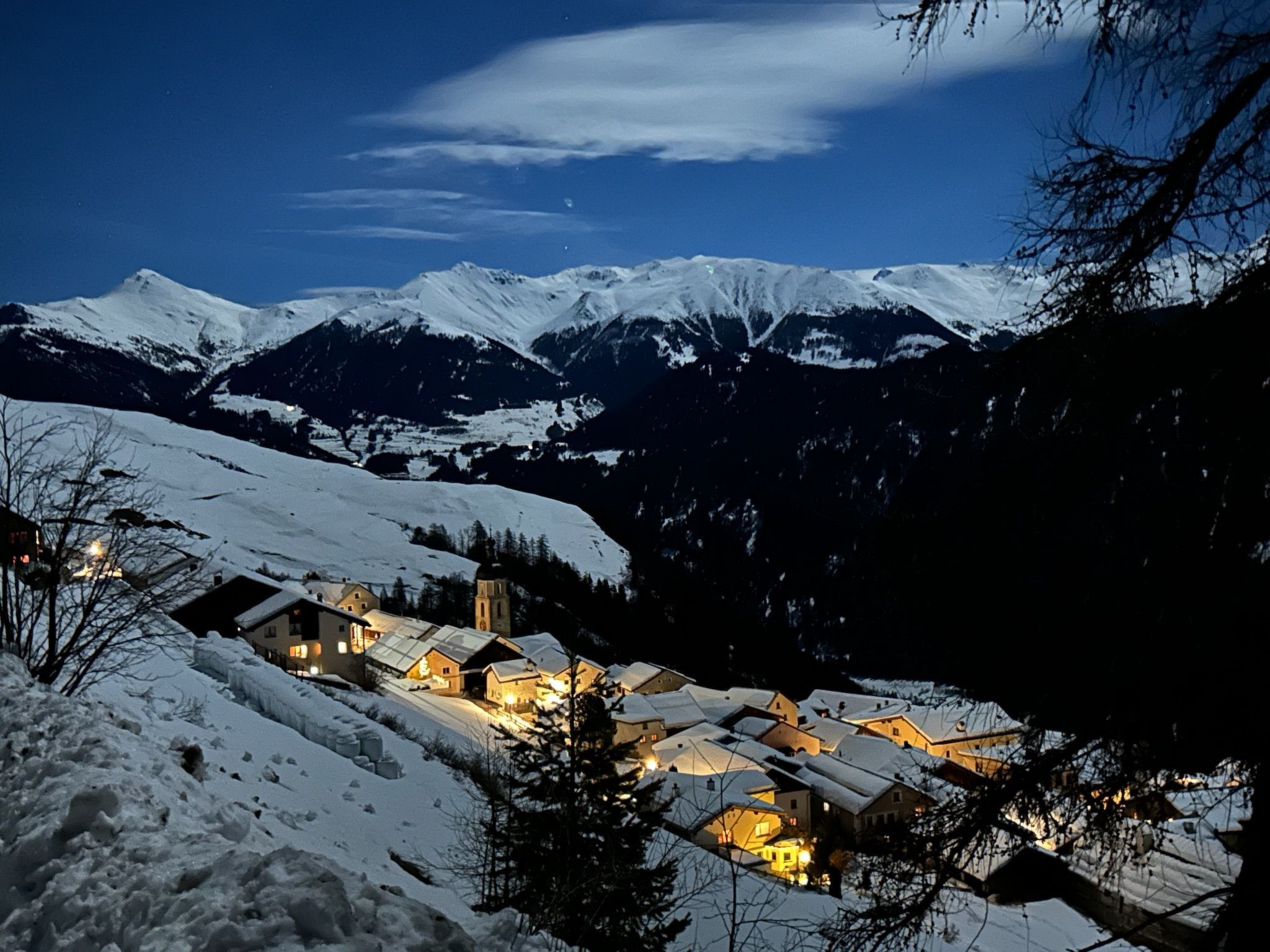 Turmhaus Giovanoli, (Tschlin) - Buiten