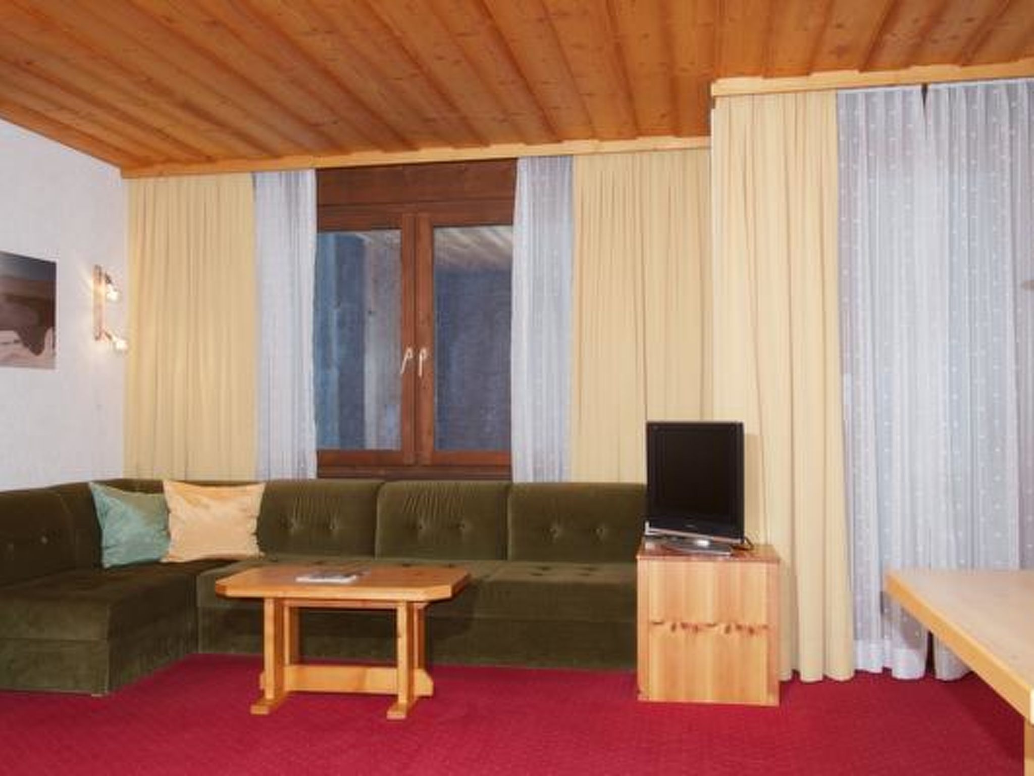 Atlantis Apartments, (Samnaun-Ravaisch). - Inside