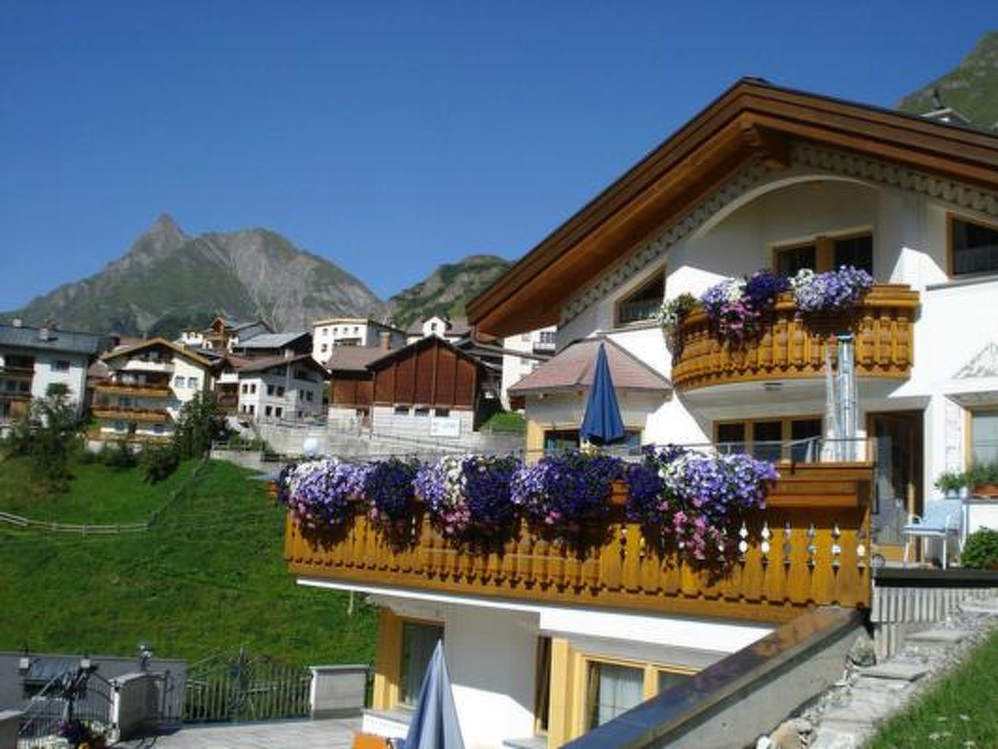 Photo of Chasa Valetta, (Samnaun-Laret).