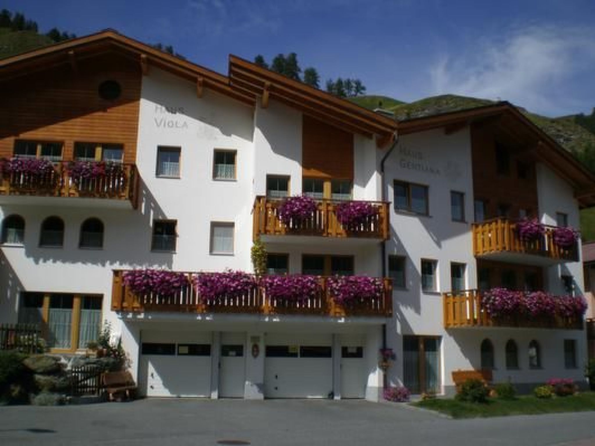 Photo of Haus Gentiana, (Samnaun-Compatsch)