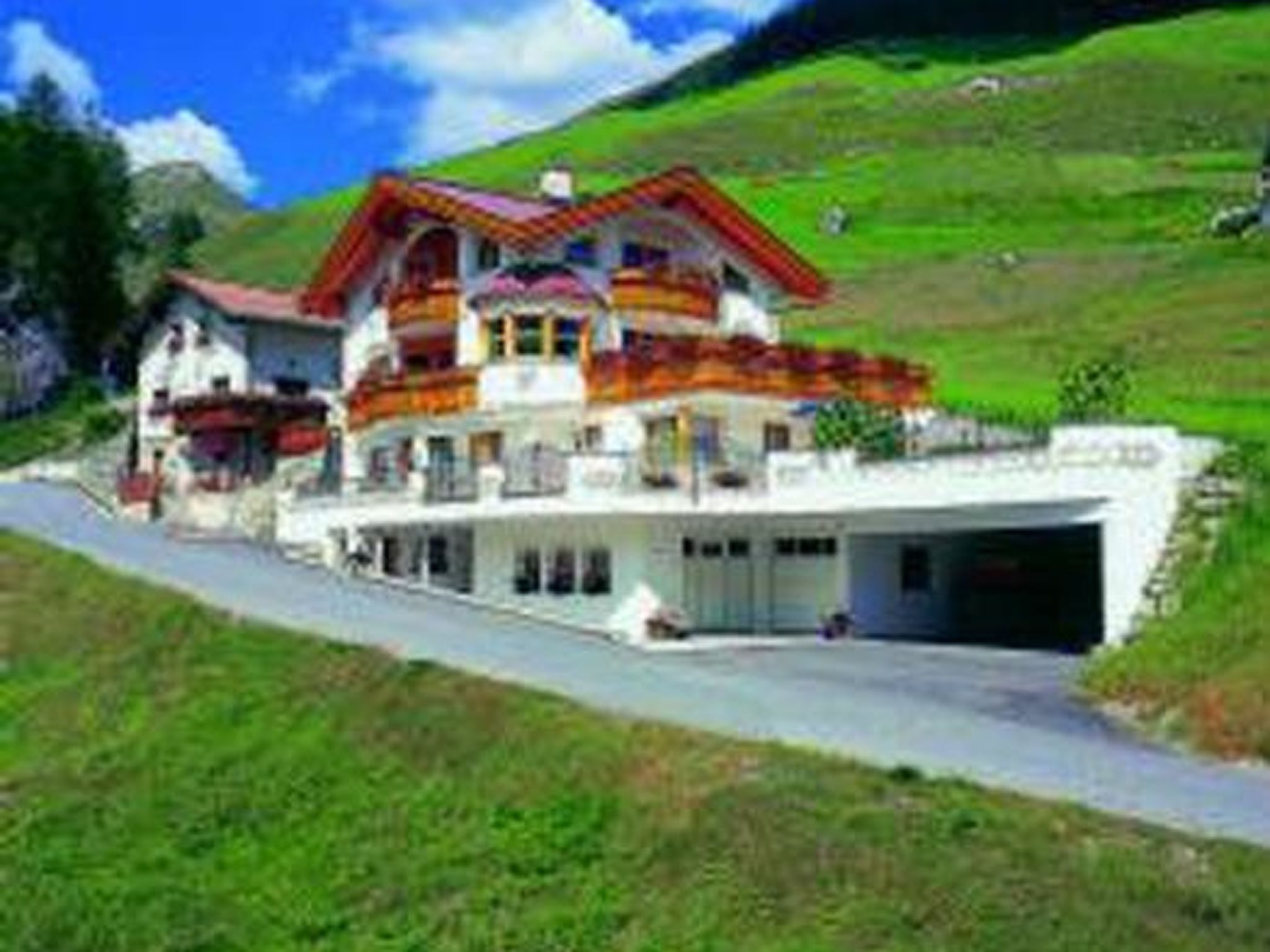 Photo of Chasa Valetta, (Samnaun-Laret).