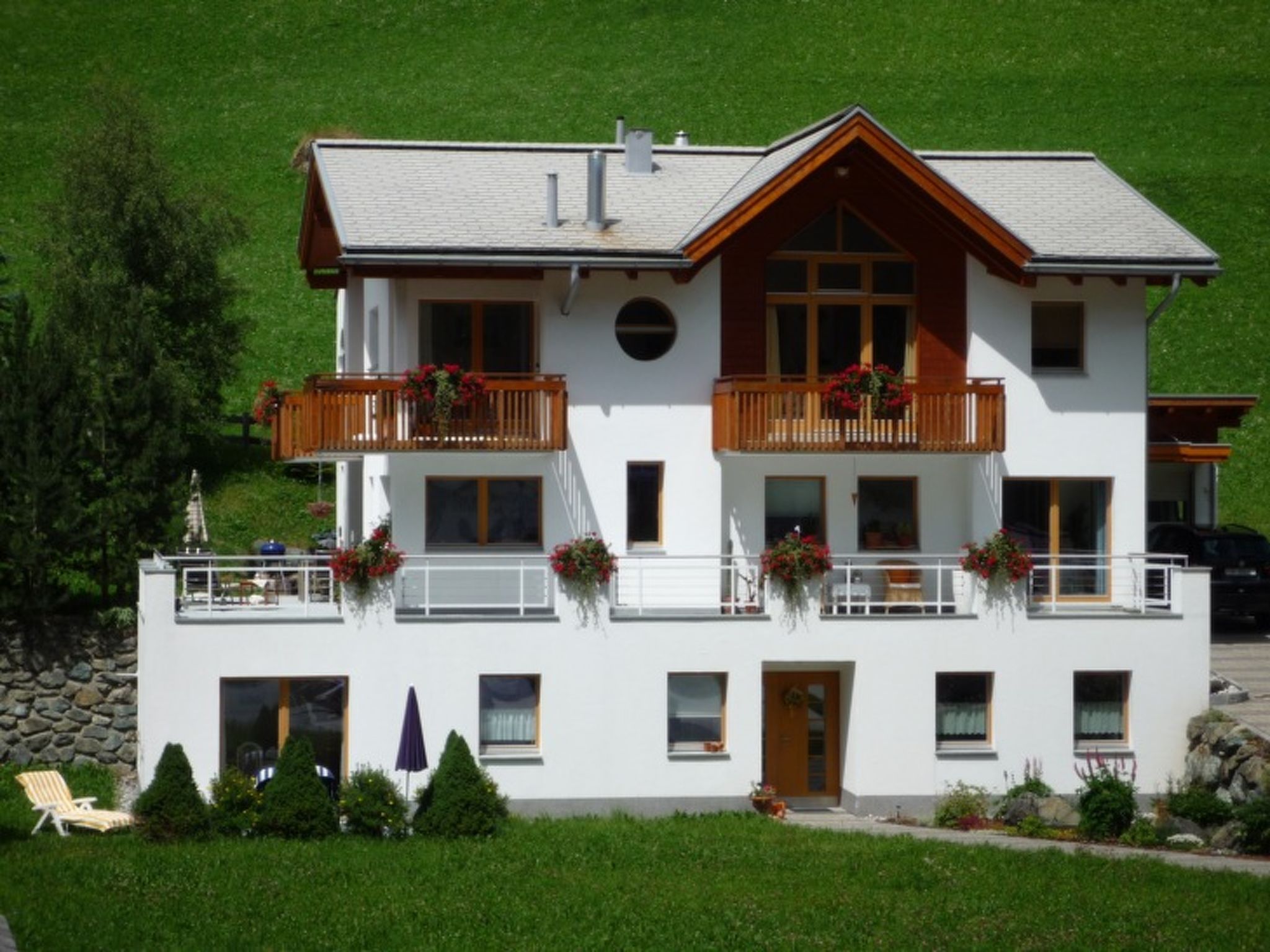 Photo of Apartment MEZPRA142, (Samnaun-Compatsch)