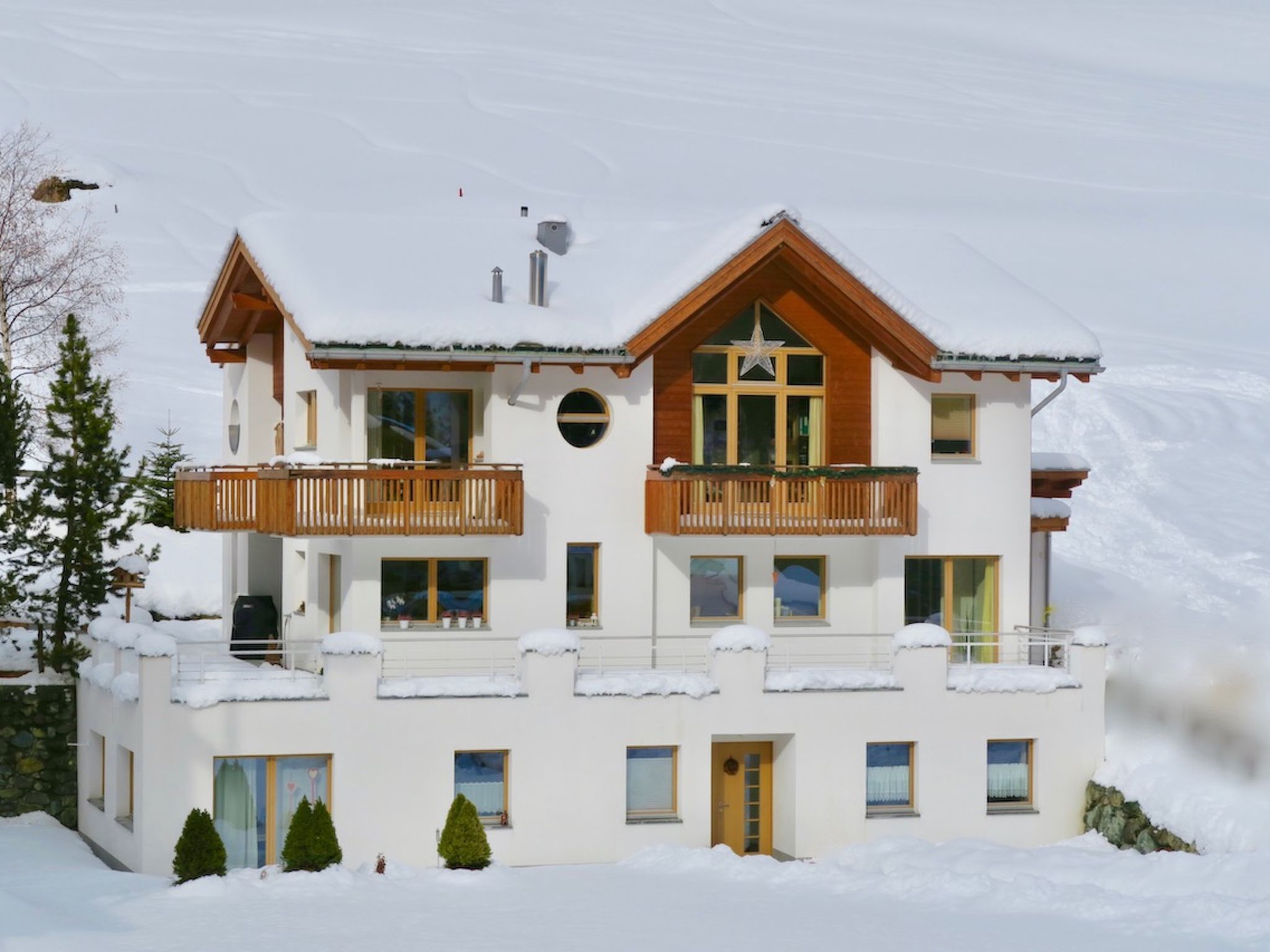 Photo of Apartment MEZPRA142, (Samnaun-Compatsch)