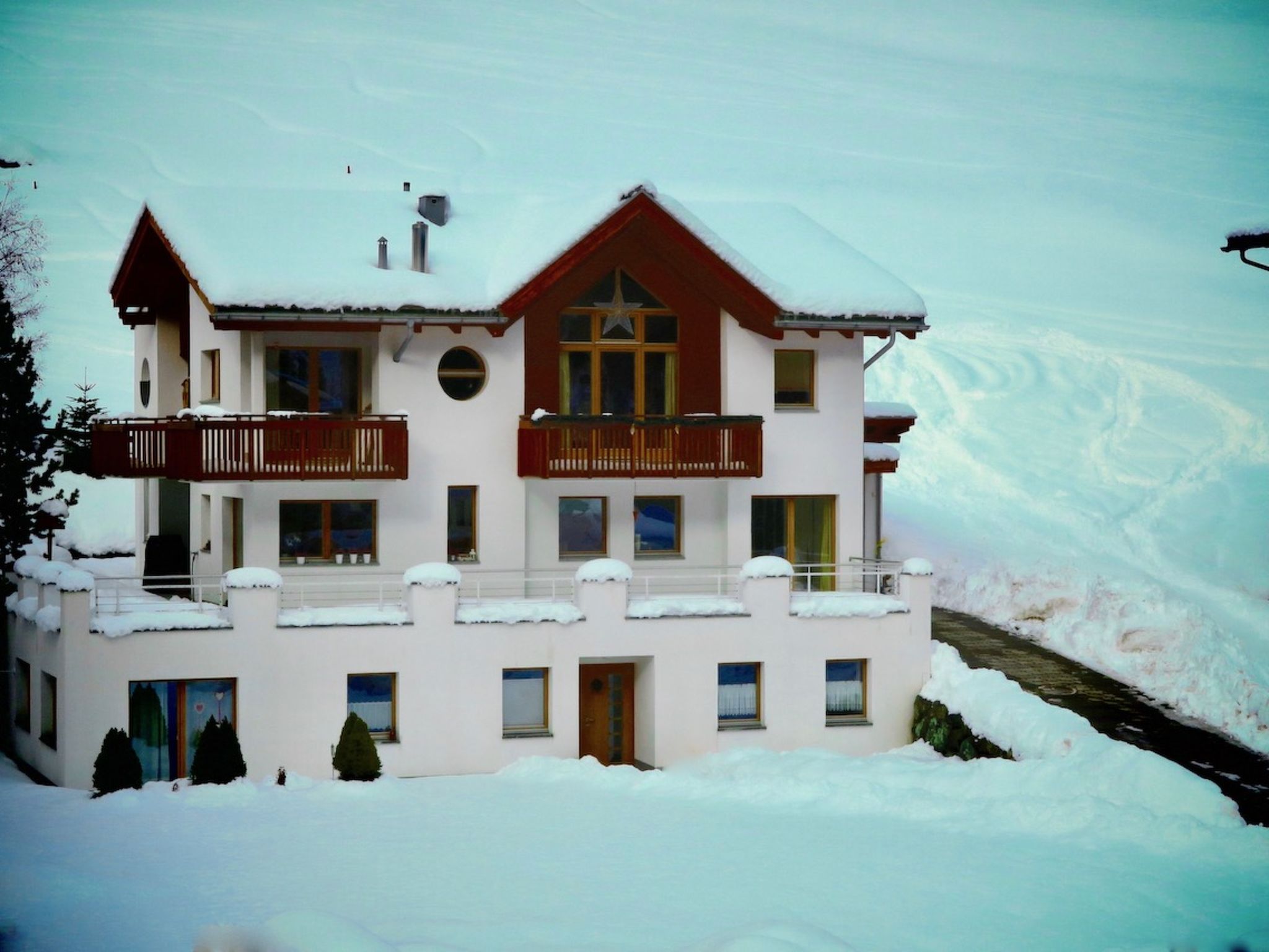 Photo of Apartment MEZPRA142, (Samnaun-Compatsch)