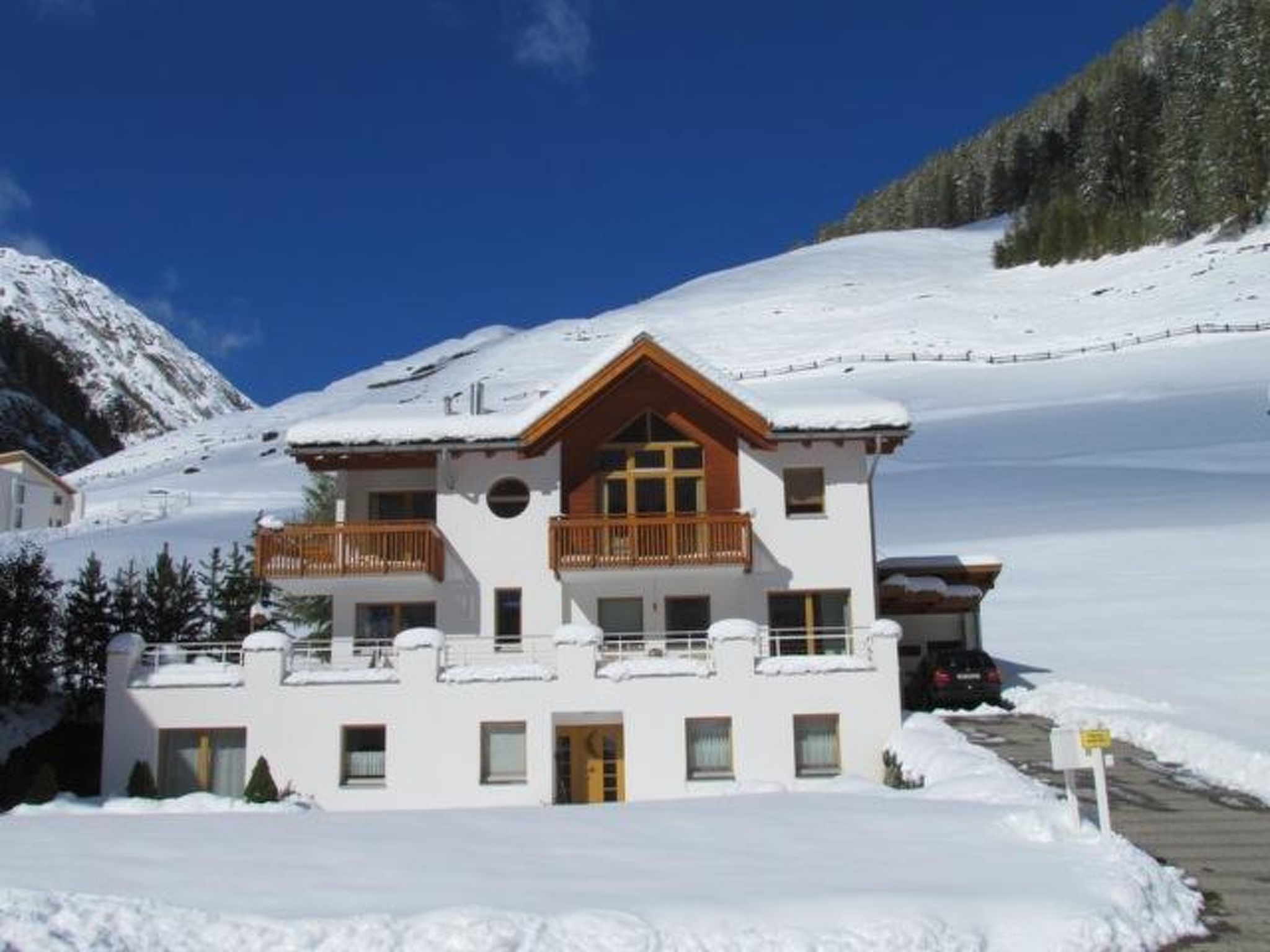 Photo of Apartment MEZPRA142, (Samnaun-Compatsch)