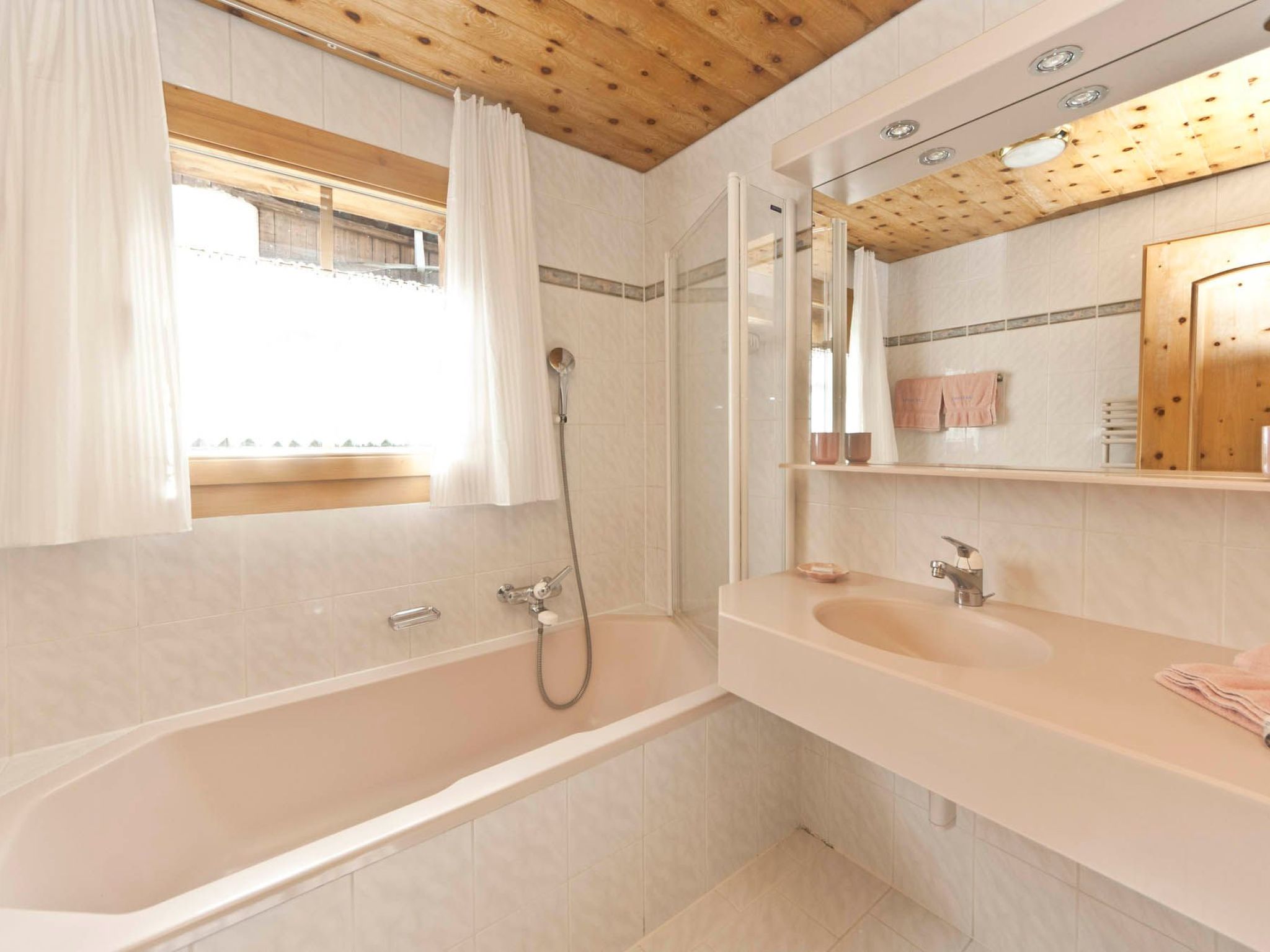 Photo of Appartements Lärchenhof, (Samnaun-Compatsch)