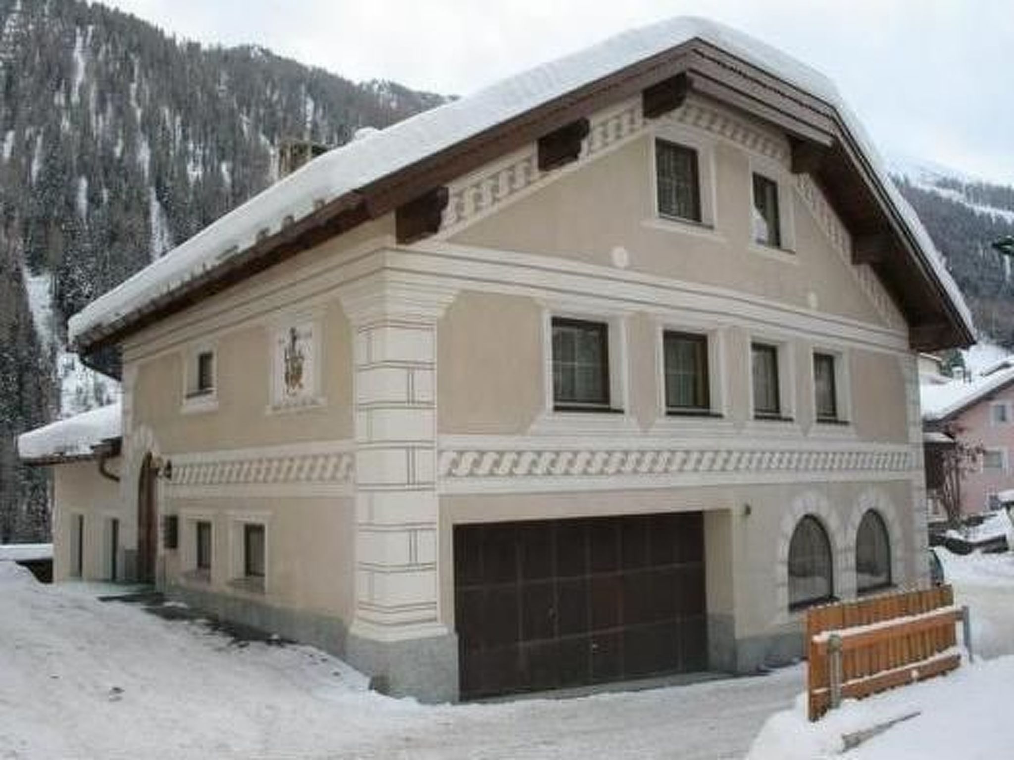 Photo of Haus am Brunnen, (Samnaun-Compatsch)