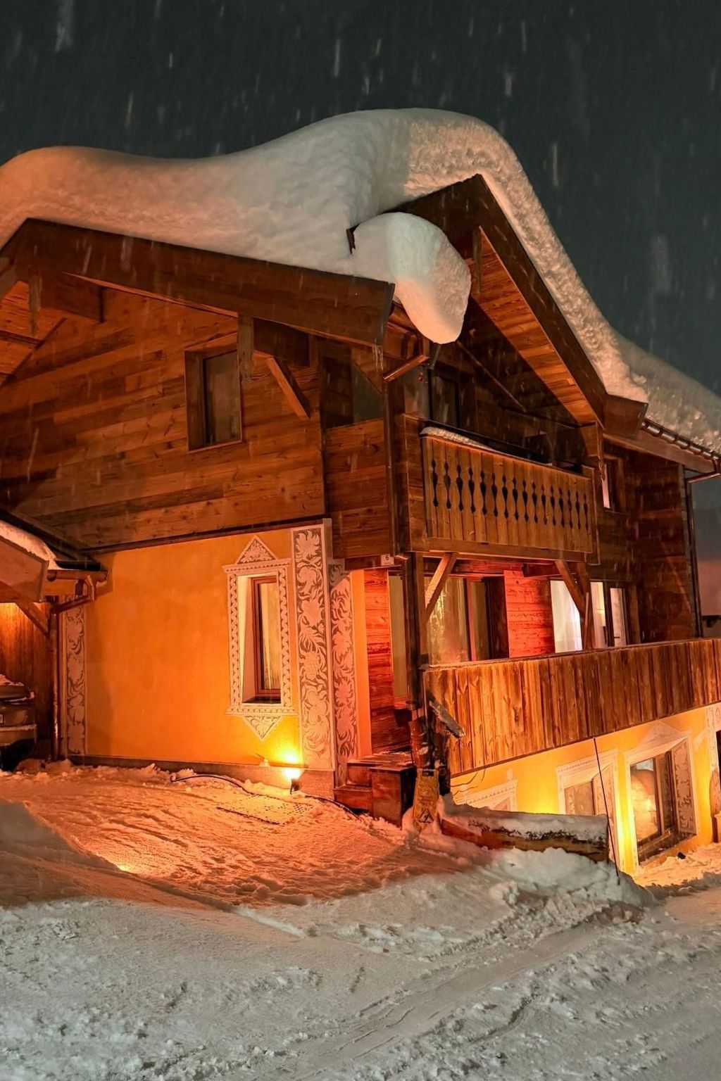 Photo of Chasa Uleiva, (Samnaun-Compatsch)