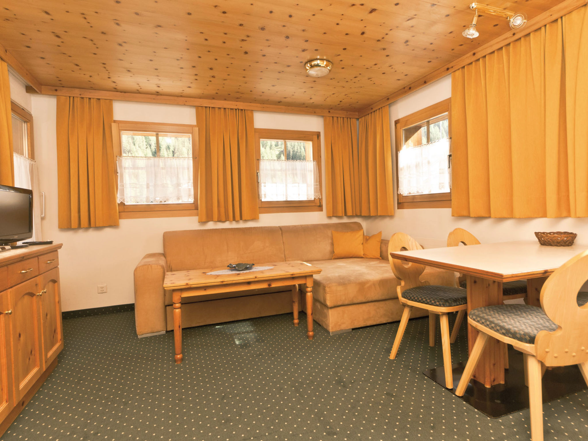 Photo of Appartements Lärchenhof, (Samnaun-Compatsch)