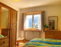 Window on the Green: Vakantiehuis San Carlo met uitzicht op meer en bergen - thumbnail 5