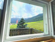 Window on the Green: Vakantiehuis San Carlo met uitzicht op meer en bergen - thumbnail 6