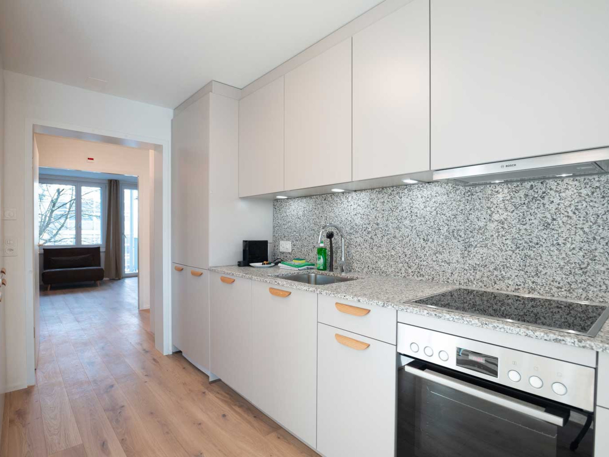 ZH Pink GF - Letzigrund HITrental Apartment - Drinnen