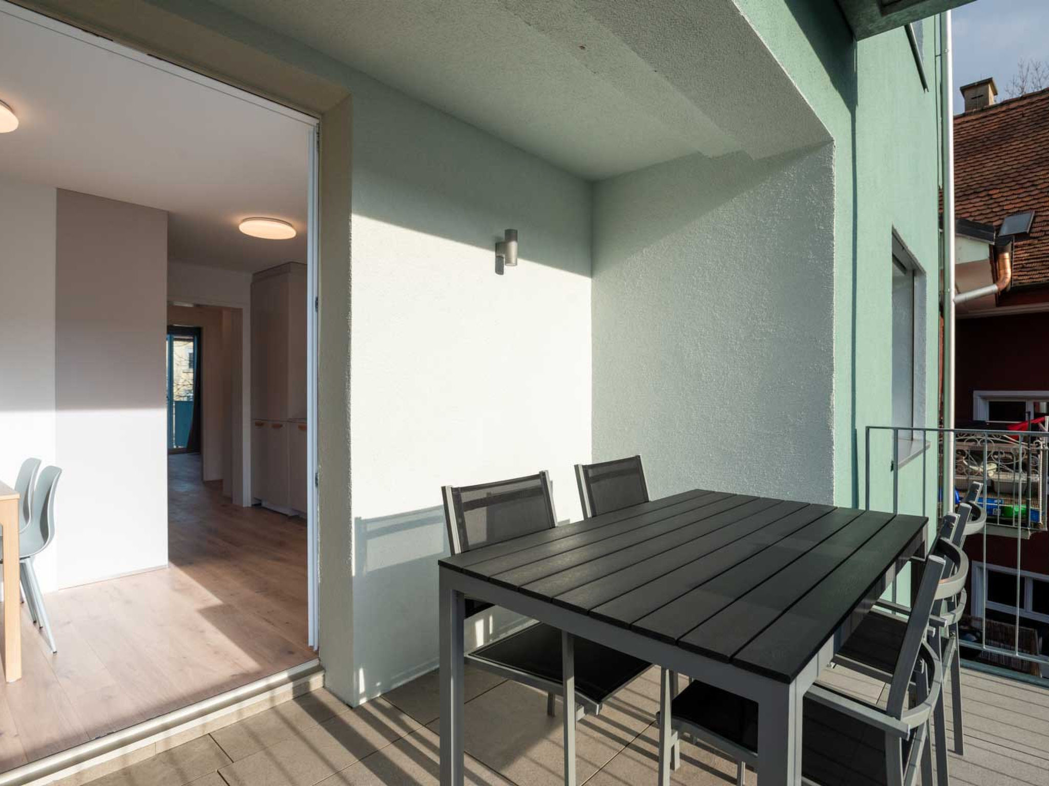 ZH Pink GF - Letzigrund HITrental Apartment - Drinnen