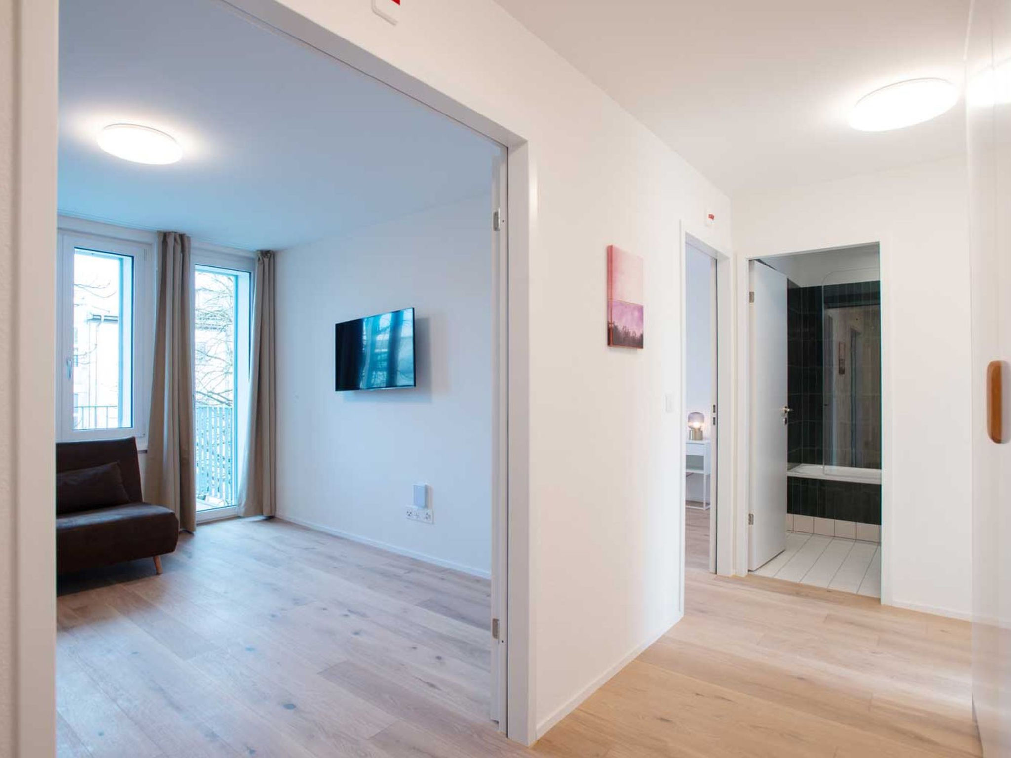 ZH Pink GF - Letzigrund HITrental Apartment - Drinnen