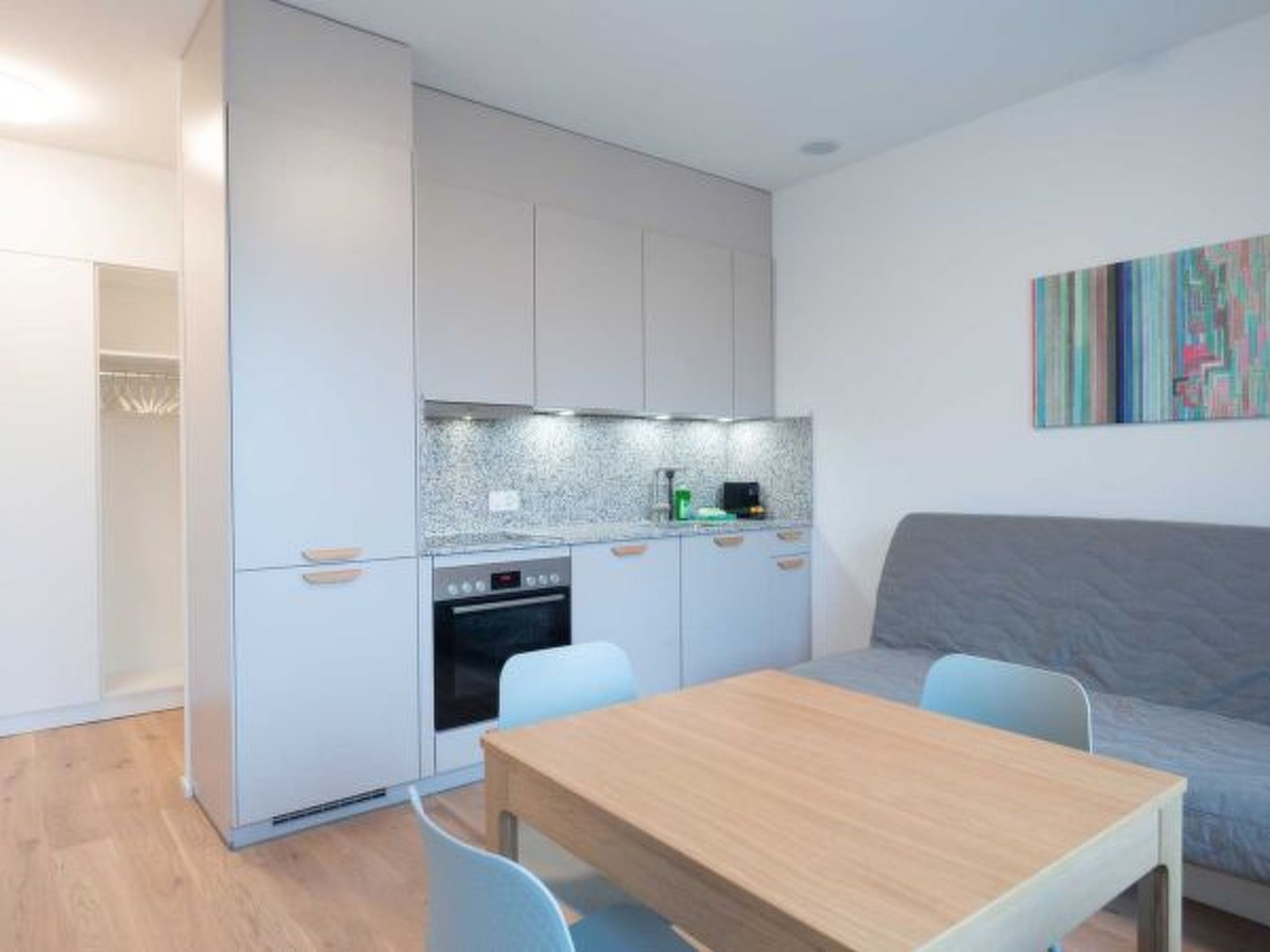 ZH Green 5- Letzigrund HITrental Apartment