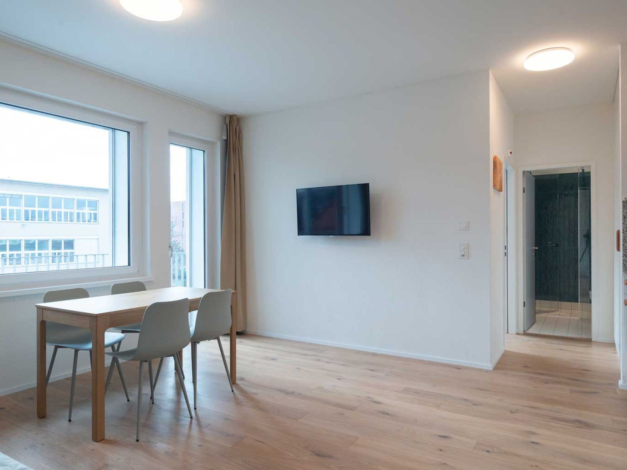 ZH Yellow 4- Letzigrund HITrental Apartment - Binnen