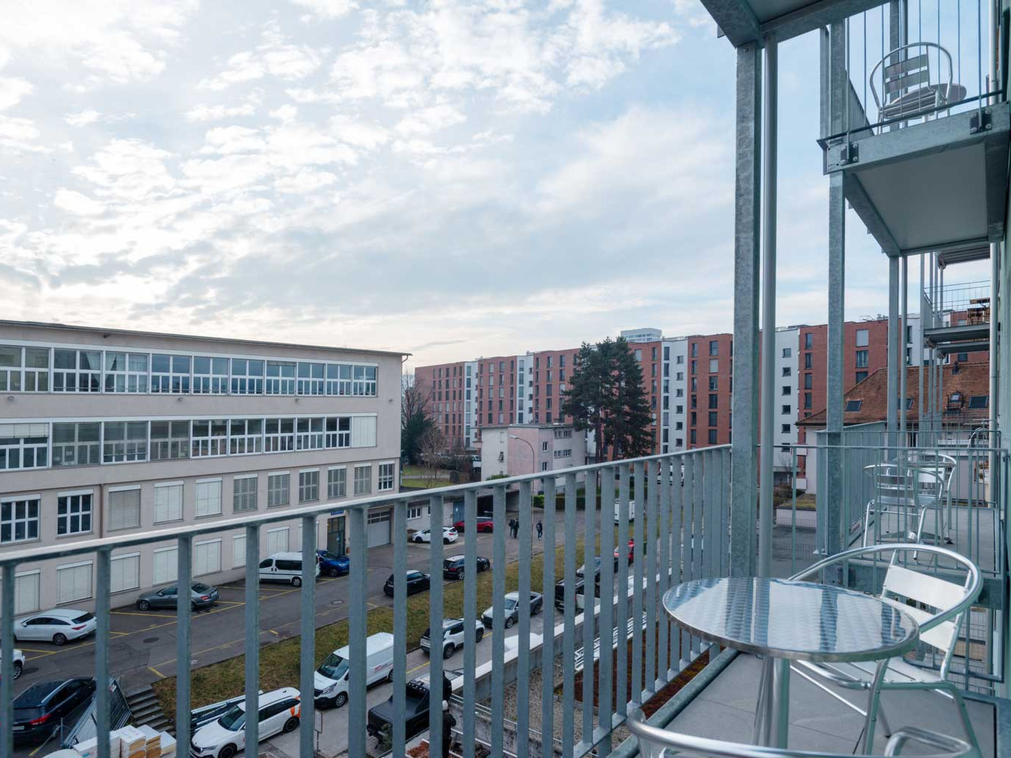 ZH Red 3 - Letzigrund HITrental Apartment - Binnen