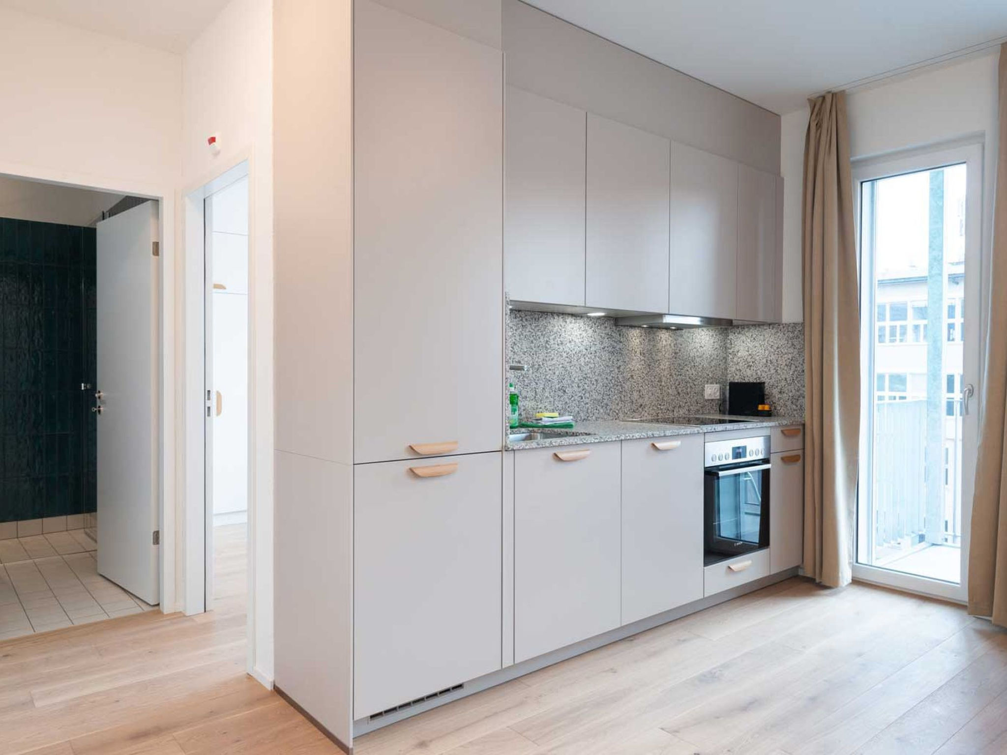 ZH Red 3 - Letzigrund HITrental Apartment - Binnen