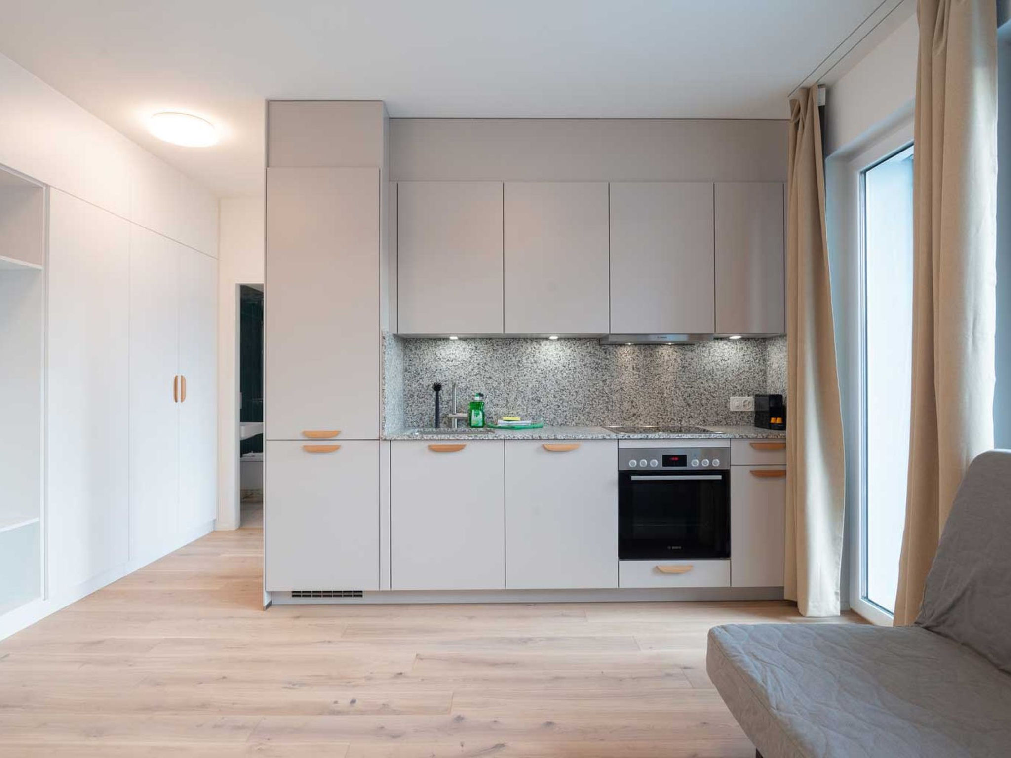 ZH Red 3 - Letzigrund HITrental Apartment - Binnen