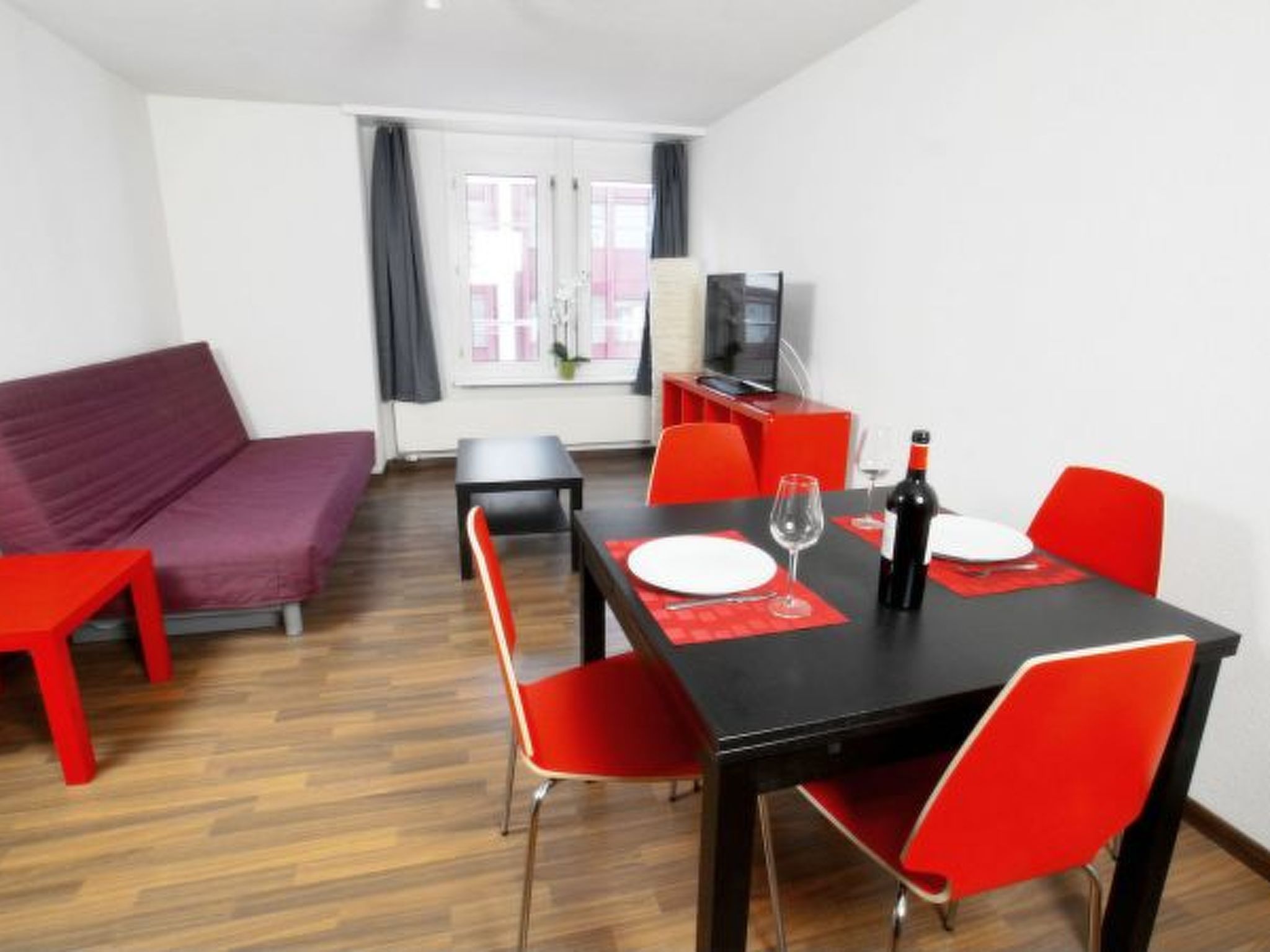 ZH Blueberry - Oerlikon HITrental Apartment