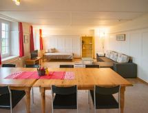 Ruim familieappartement op boerderij in Hallau met uitzicht over wijngaarden - thumbnail 3
