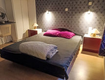 Vrijstaande vakantiewoning aan de rivier in Schwanden, Glarus – 6 personen - thumbnail 2