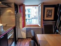 Vrijstaande vakantiewoning aan de rivier in Schwanden, Glarus – 6 personen - thumbnail 4