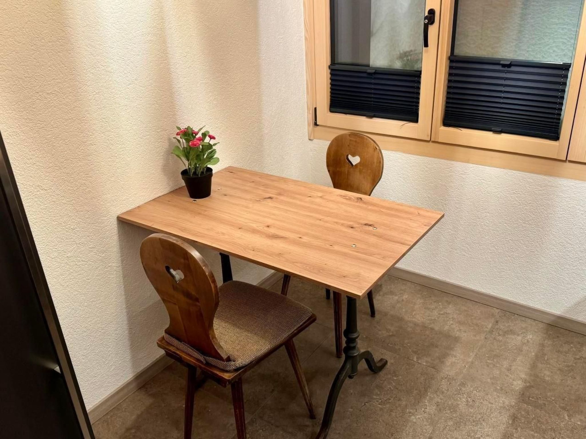 Brunni-Alpthal direkt an den Mythen-Bergen-Image-tags.info