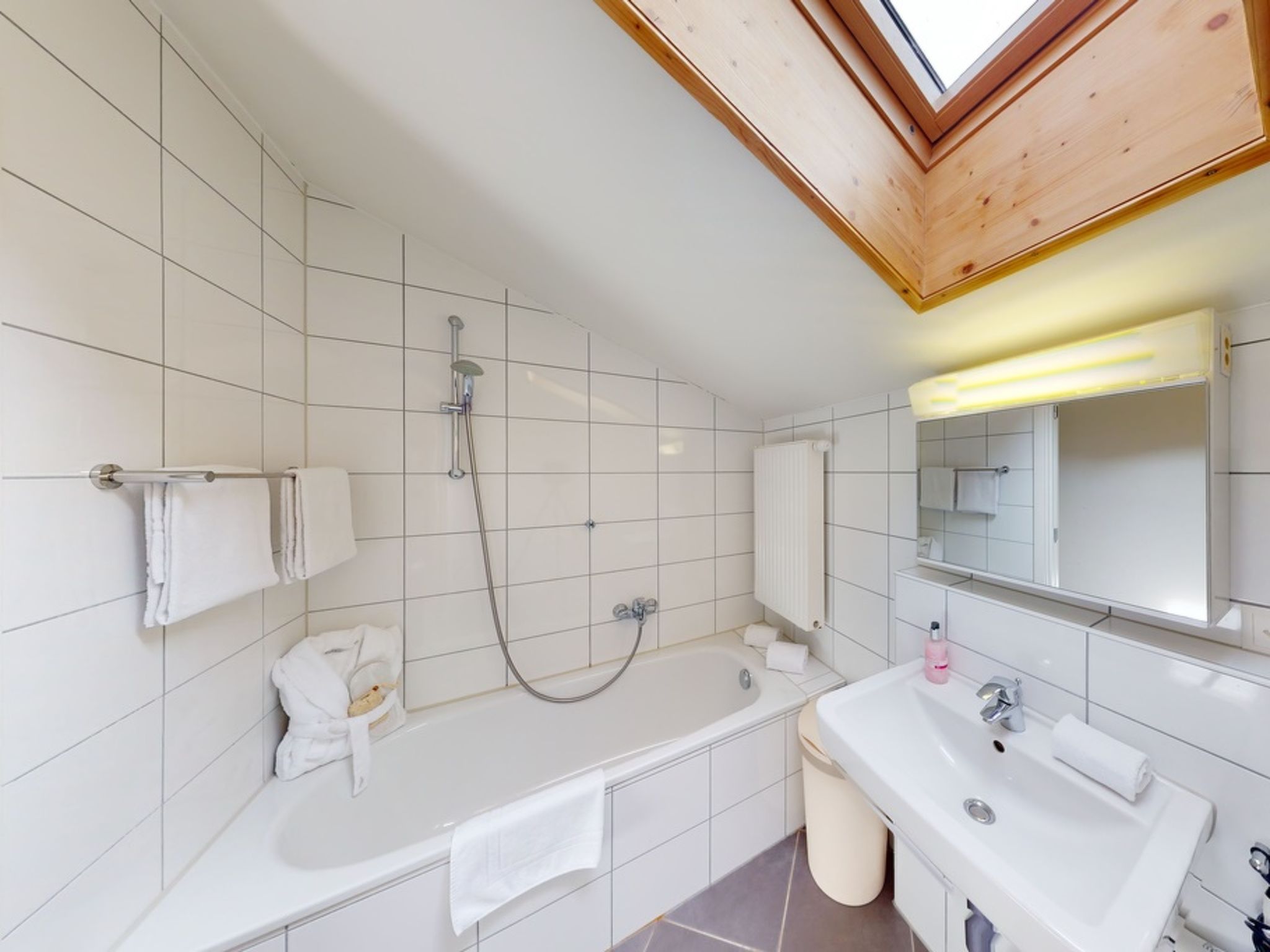Walensee House & Apartments, (Unterterzen). Comfort Apartment Nr. 26 - Image-tags.info