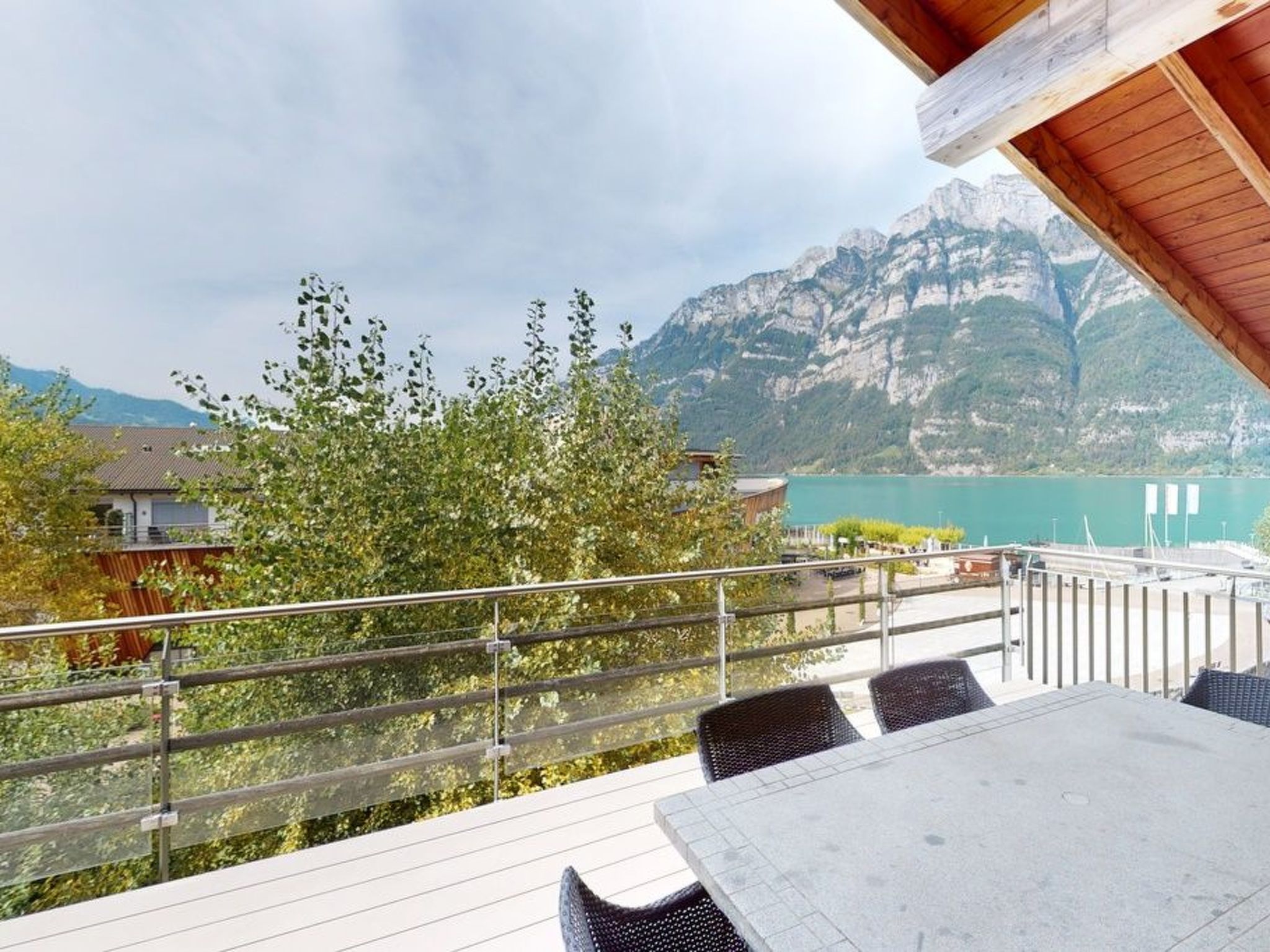 Walensee House & Apartments, (Unterterzen),