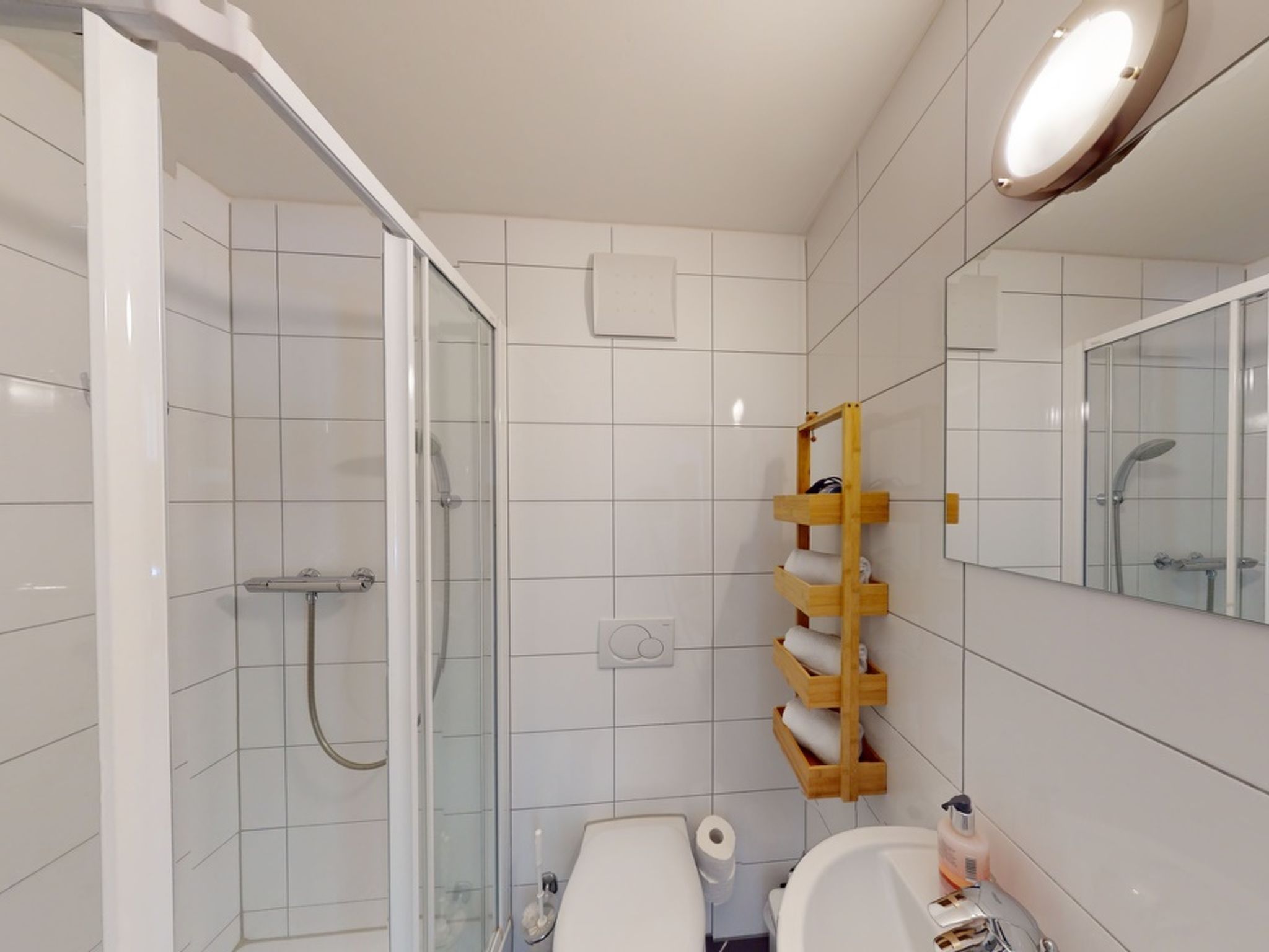 Walensee House & Apartments, (Unterterzen). Deluxe Penthouse Apartment Nr. 68 - Image-tags.info