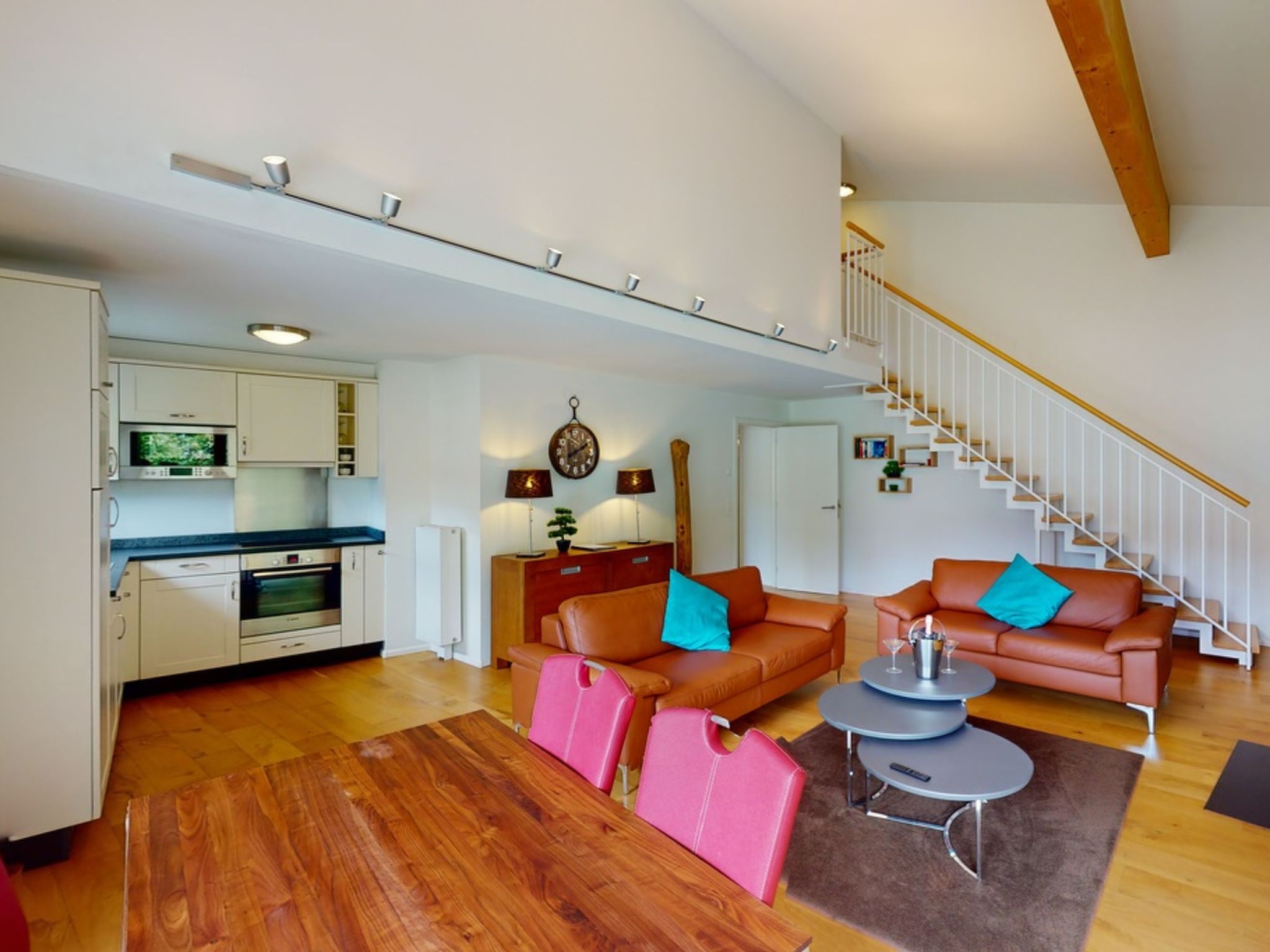 Walensee House & Apartments, (Unterterzen). Deluxe Penthouse Apartment Nr. 68 - Image-tags.info