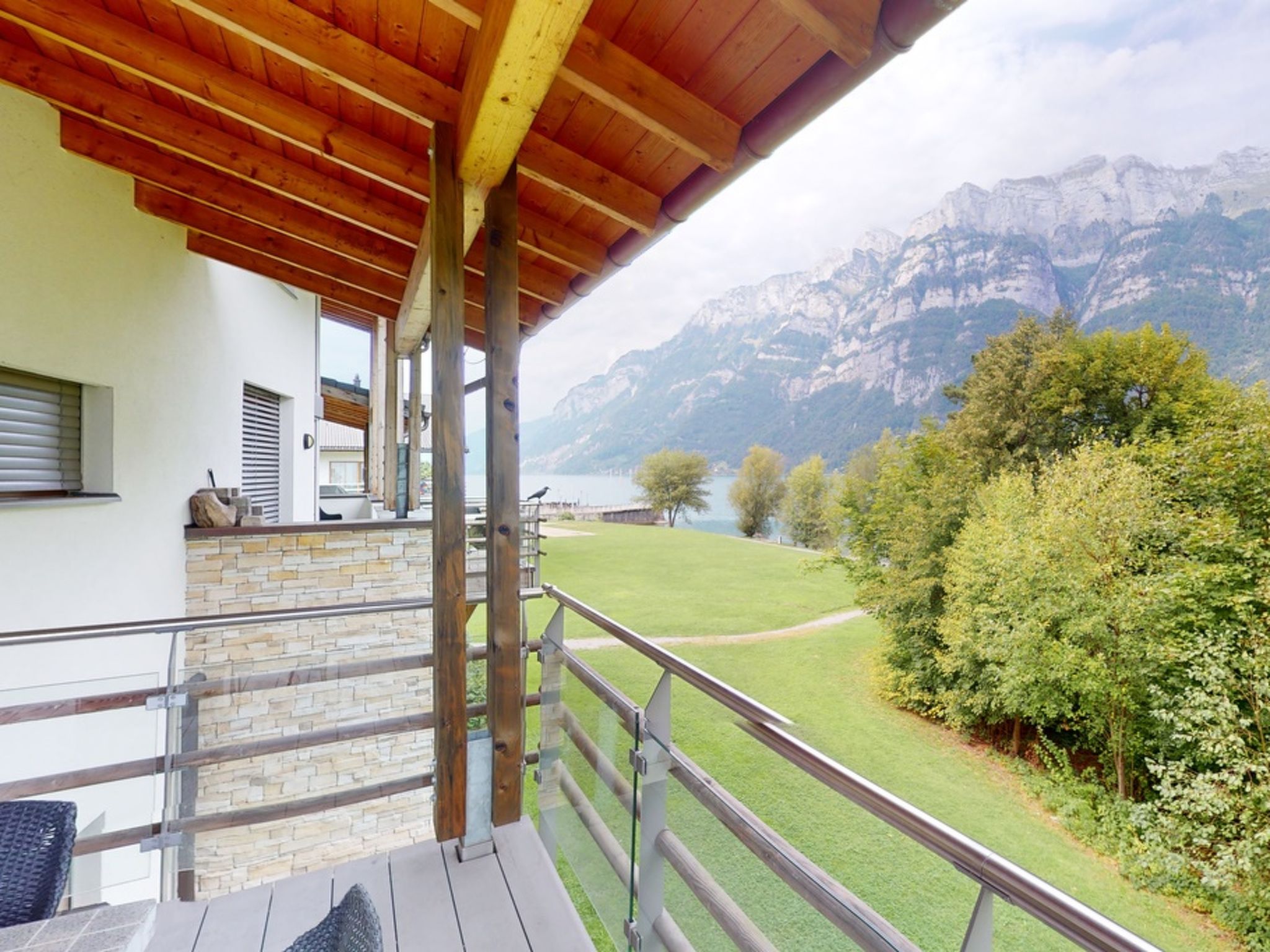 Walensee House & Apartments, (Unterterzen). Deluxe Penthouse Apartment Nr. 68 - Image-tags.info