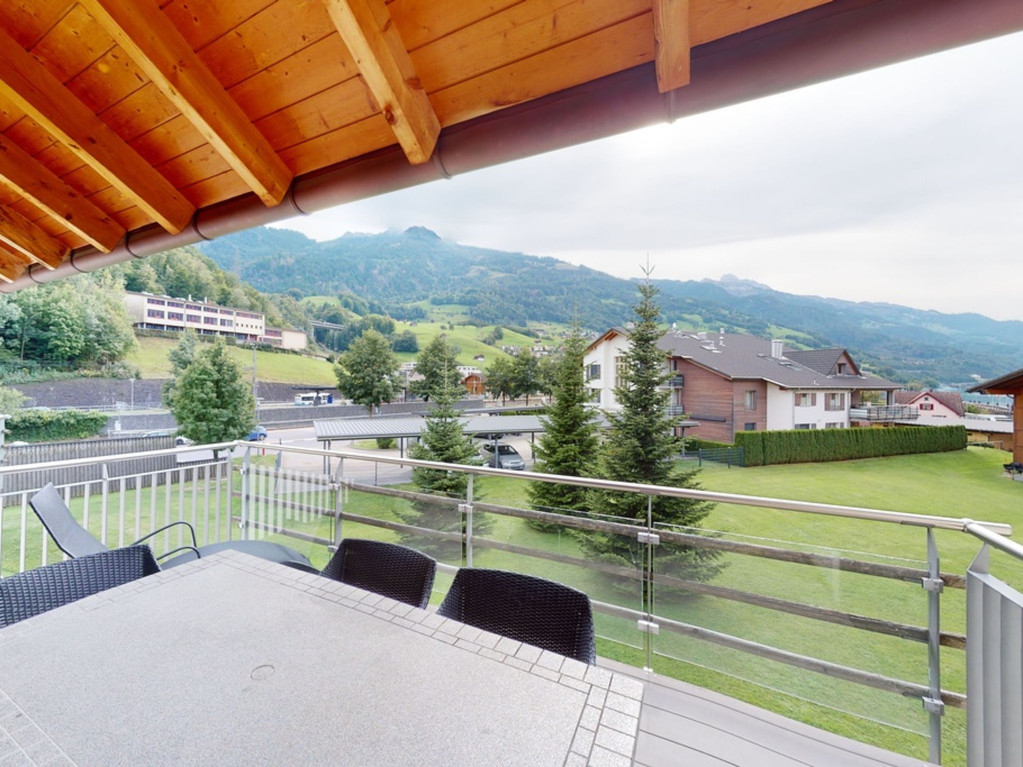 Walensee House & Apartments, (Unterterzen). Penthouse Apartment Nr. 106 - Image-tags.info