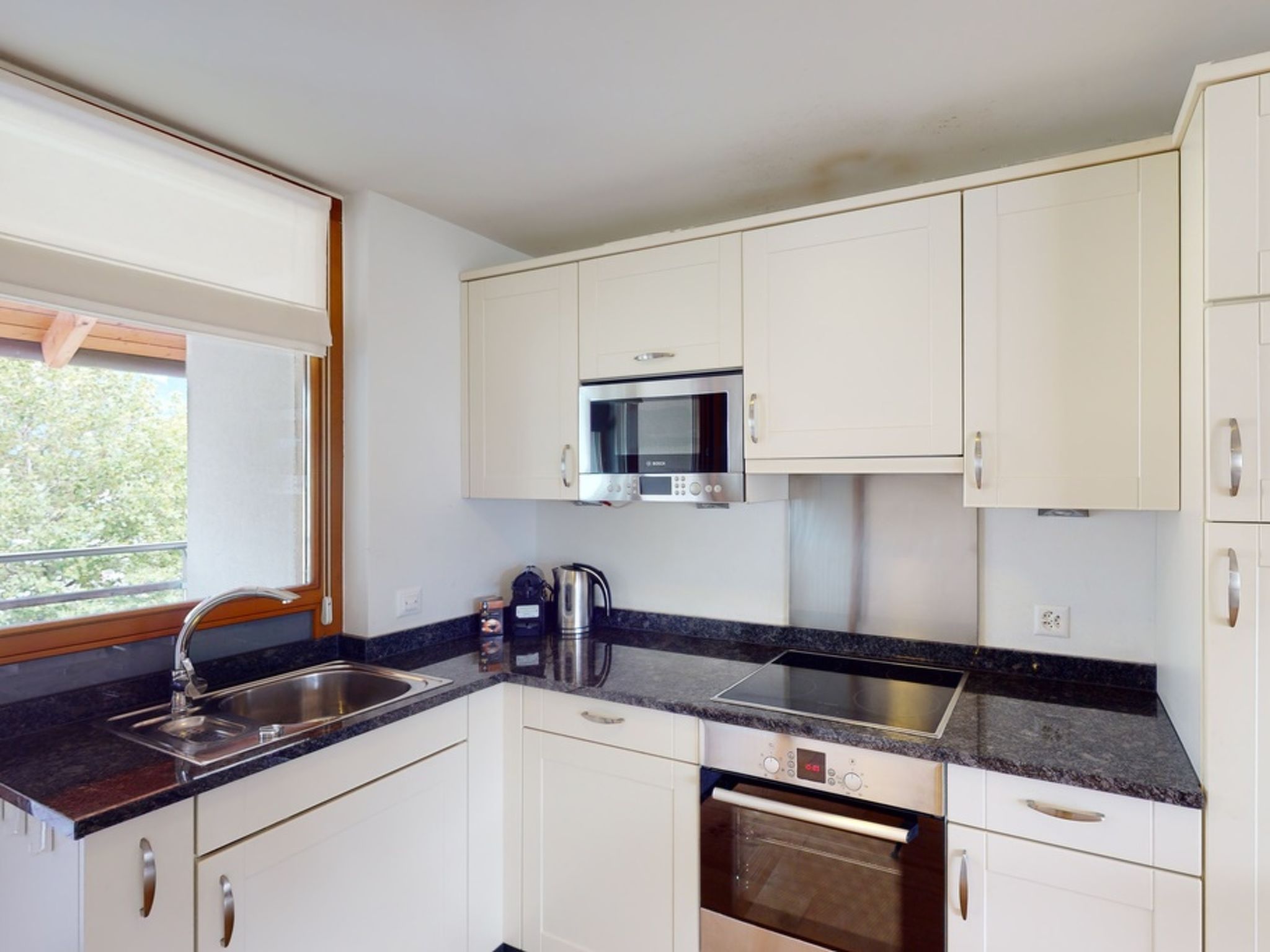 Walensee House & Apartments, (Unterterzen). Penthouse Apartment Nr. 106 - Image-tags.info